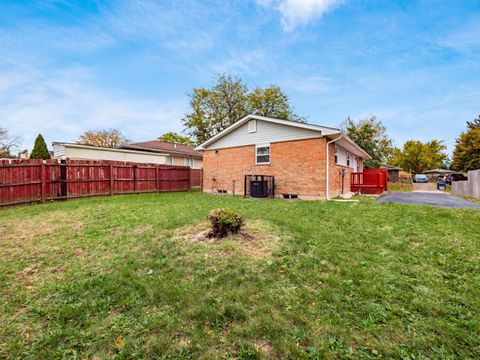 Tiny photo for 164 Alice Rita Street, Columbus, OH 43228 (MLS # 225040559)