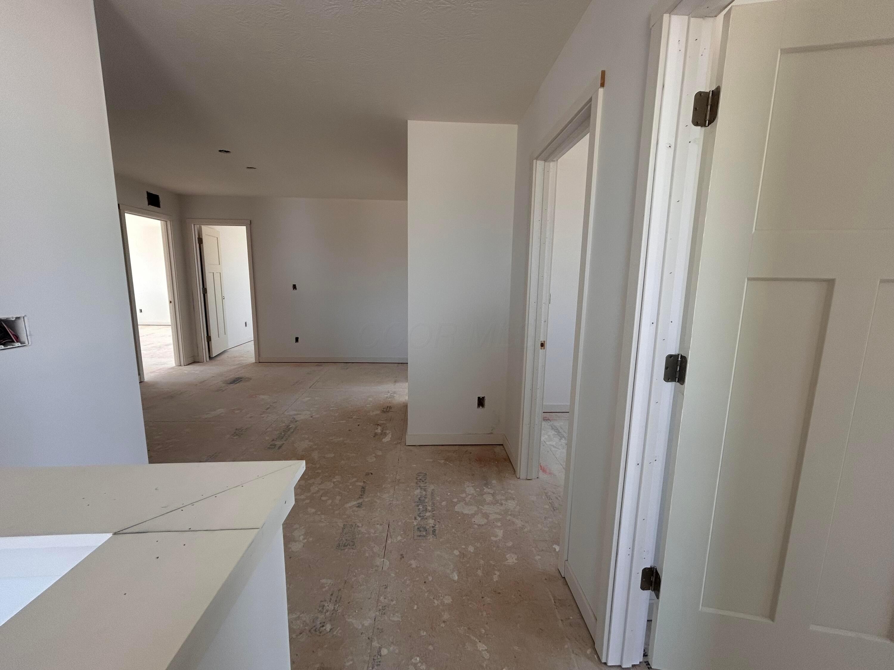 4458 Honey Palm Drive, Grove City, Ohio image 13