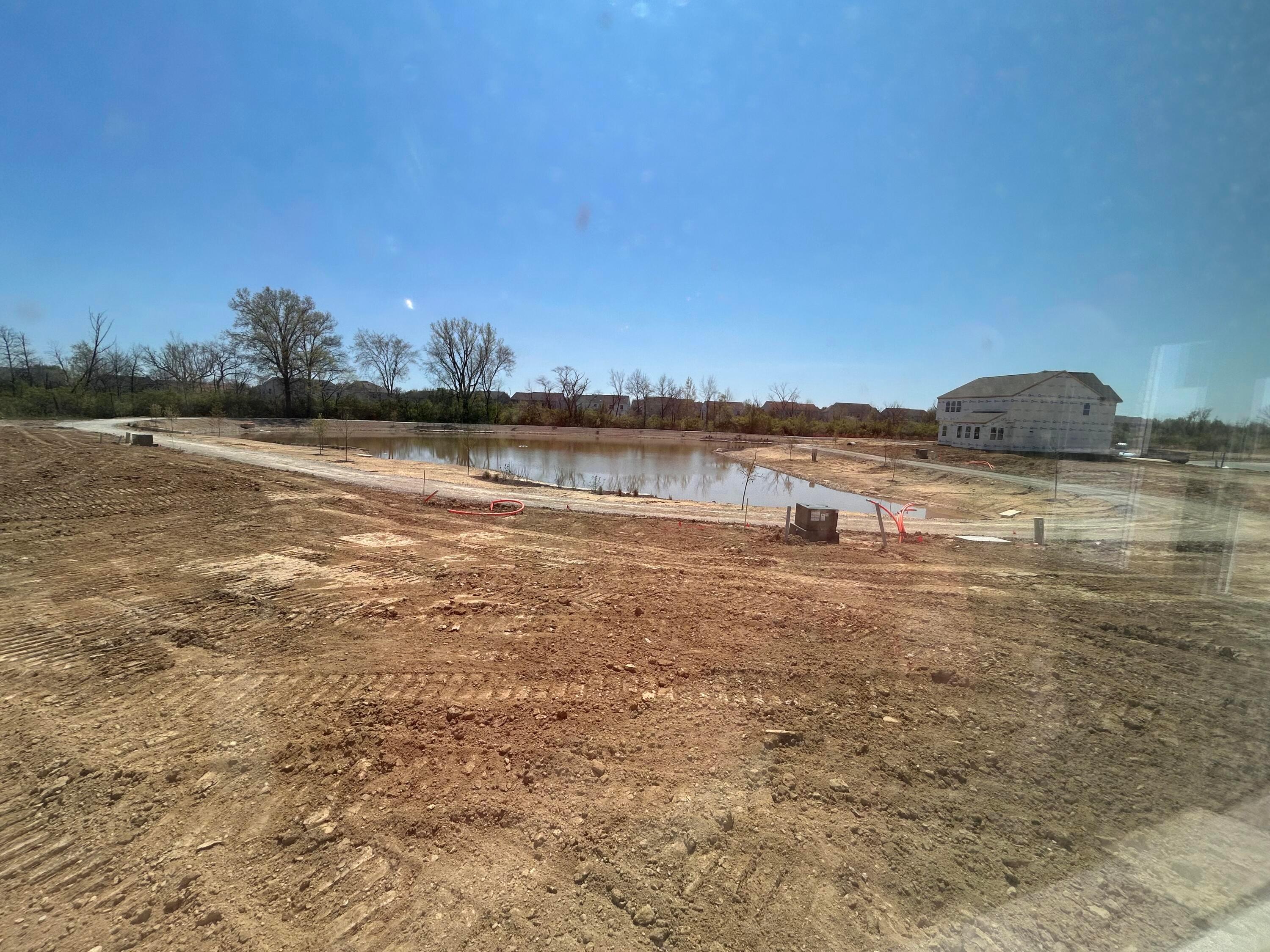4458 Honey Palm Drive, Grove City, Ohio image 8