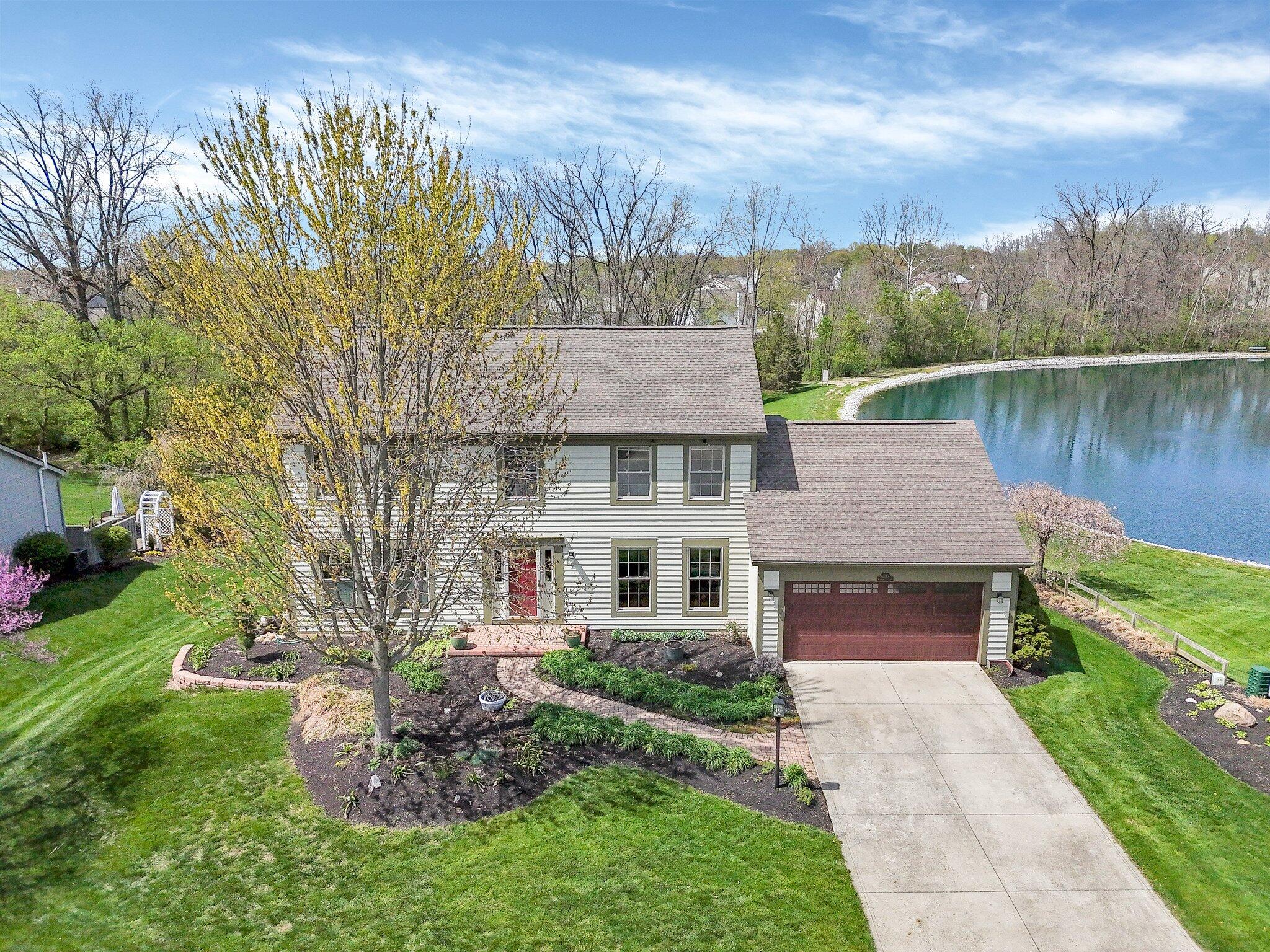 12147 Mallard Pond Drive, Pickerington, Ohio image 2