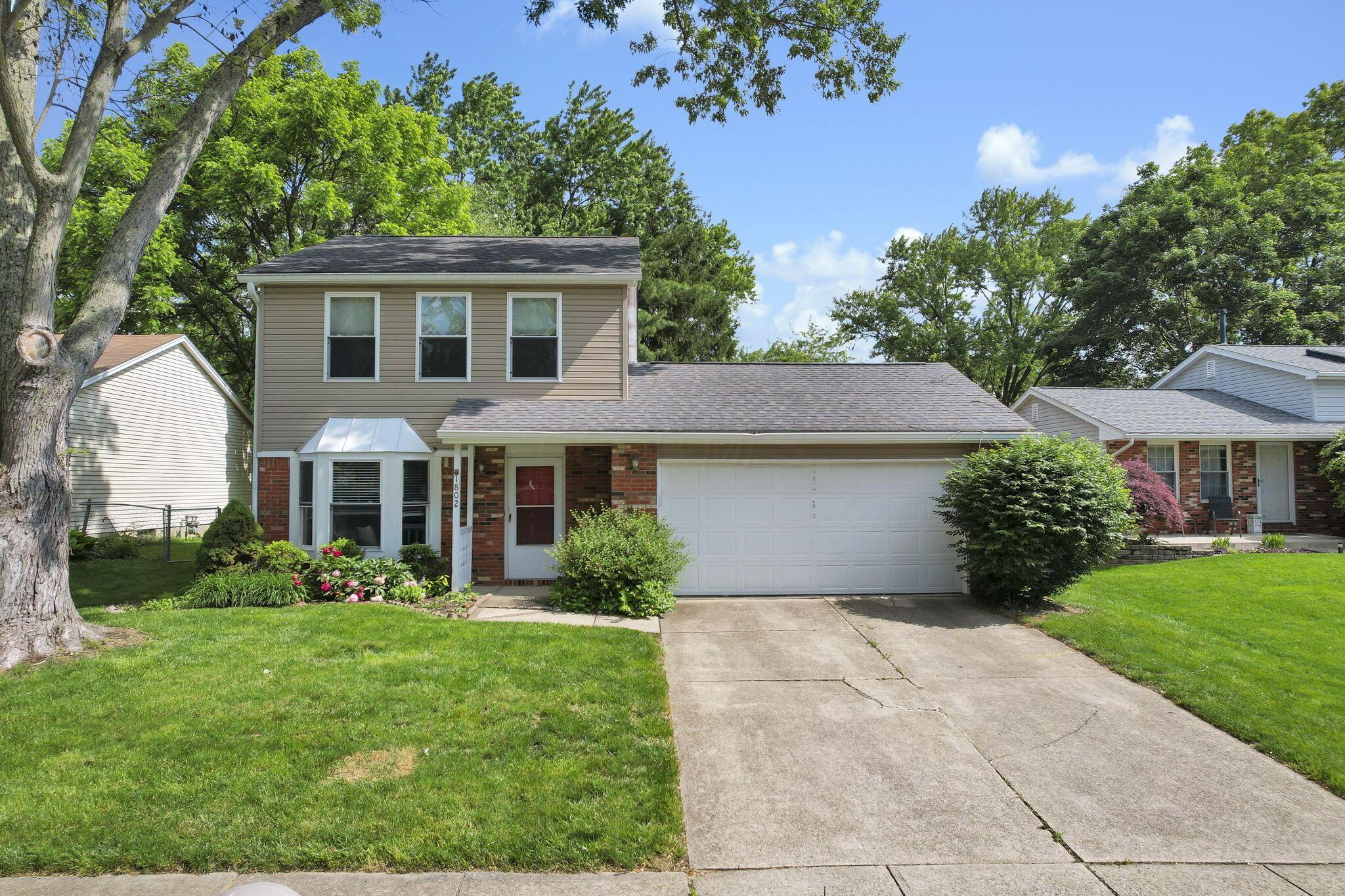 1802 Linkton Drive, Powell, Ohio image 1