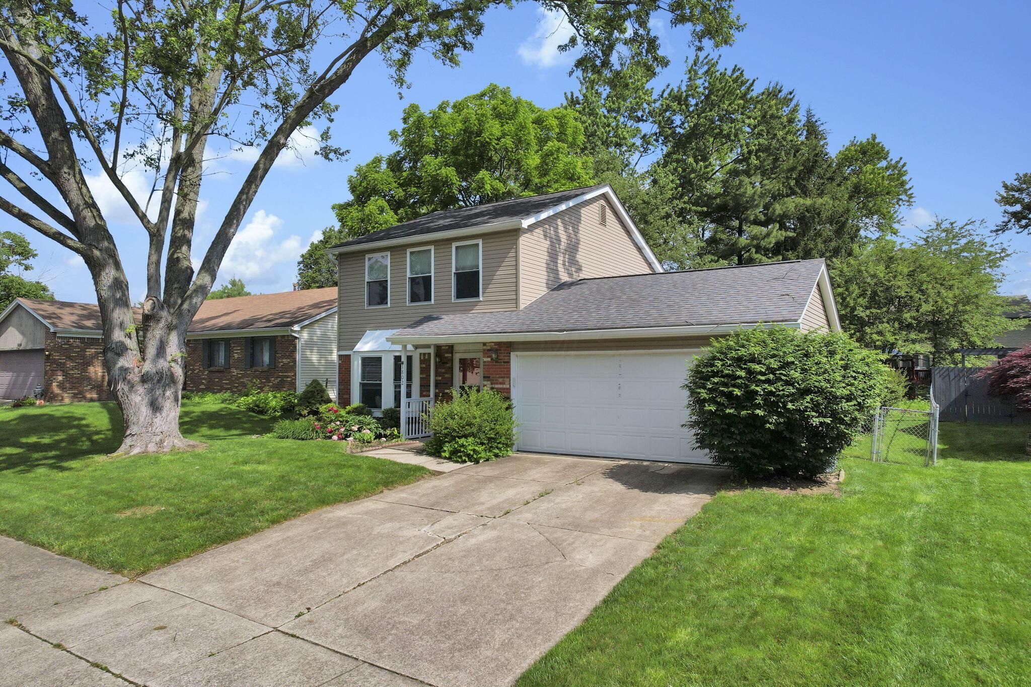 1802 Linkton Drive, Powell, Ohio image 4