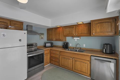 Tiny photo for 1559 Pyle Place, Columbus, OH 43227 (MLS # 225045319)