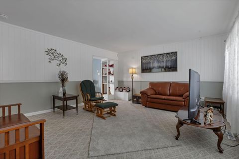 Tiny photo for 1559 Pyle Place, Columbus, OH 43227 (MLS # 225045319)