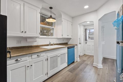 Tiny photo for 3040 Crescent Drive, Columbus, OH 43204 (MLS # 225046231)