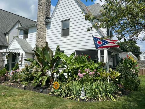 Tiny photo for 3040 Crescent Drive, Columbus, OH 43204 (MLS # 225046231)