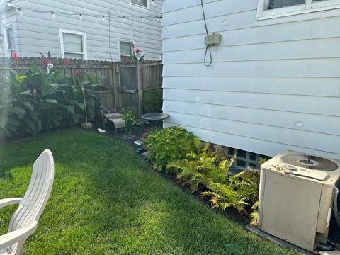 Tiny photo for 3040 Crescent Drive, Columbus, OH 43204 (MLS # 225046231)