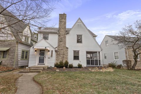 Tiny photo for 3040 Crescent Drive, Columbus, OH 43204 (MLS # 225046231)