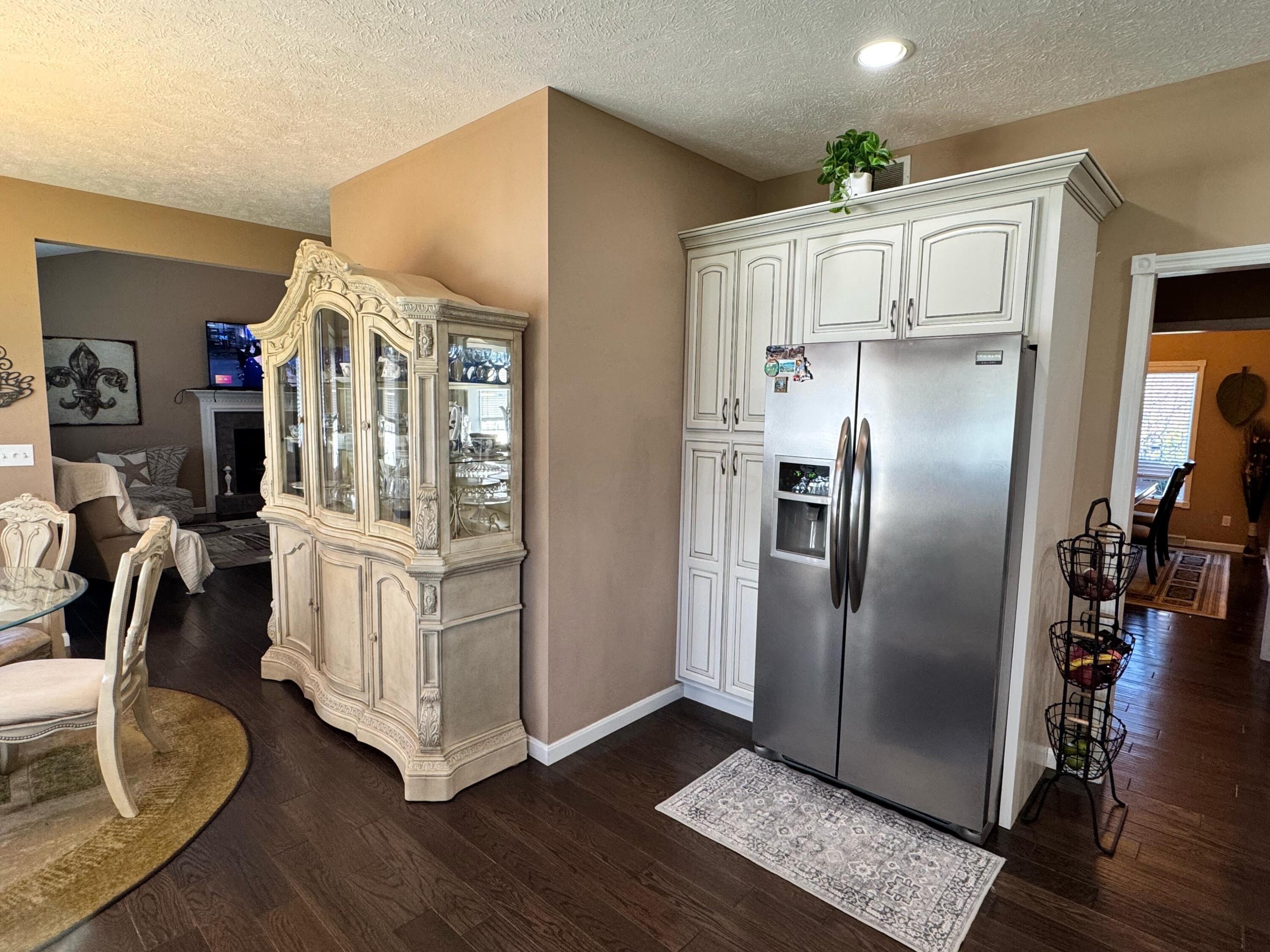 2453 Whitney Avenue, Ontario, Ohio image 25