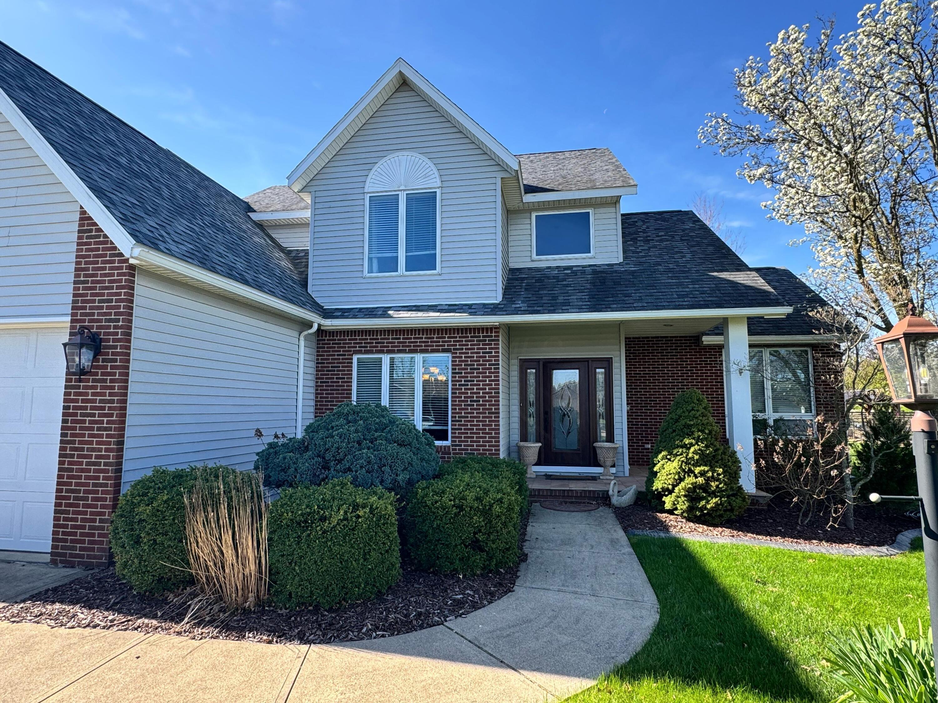 2453 Whitney Avenue, Ontario, Ohio image 2