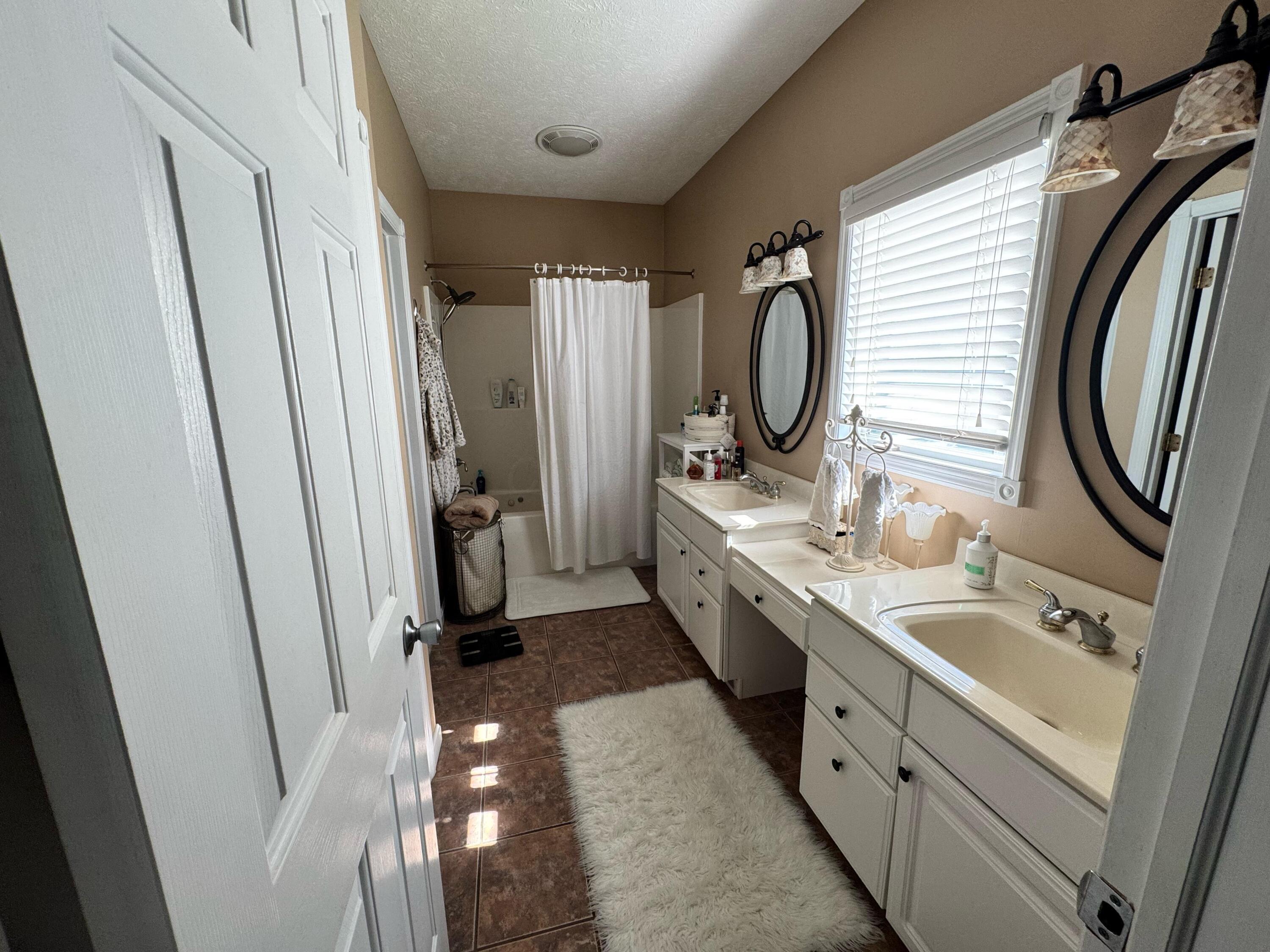 2453 Whitney Avenue, Ontario, Ohio image 18
