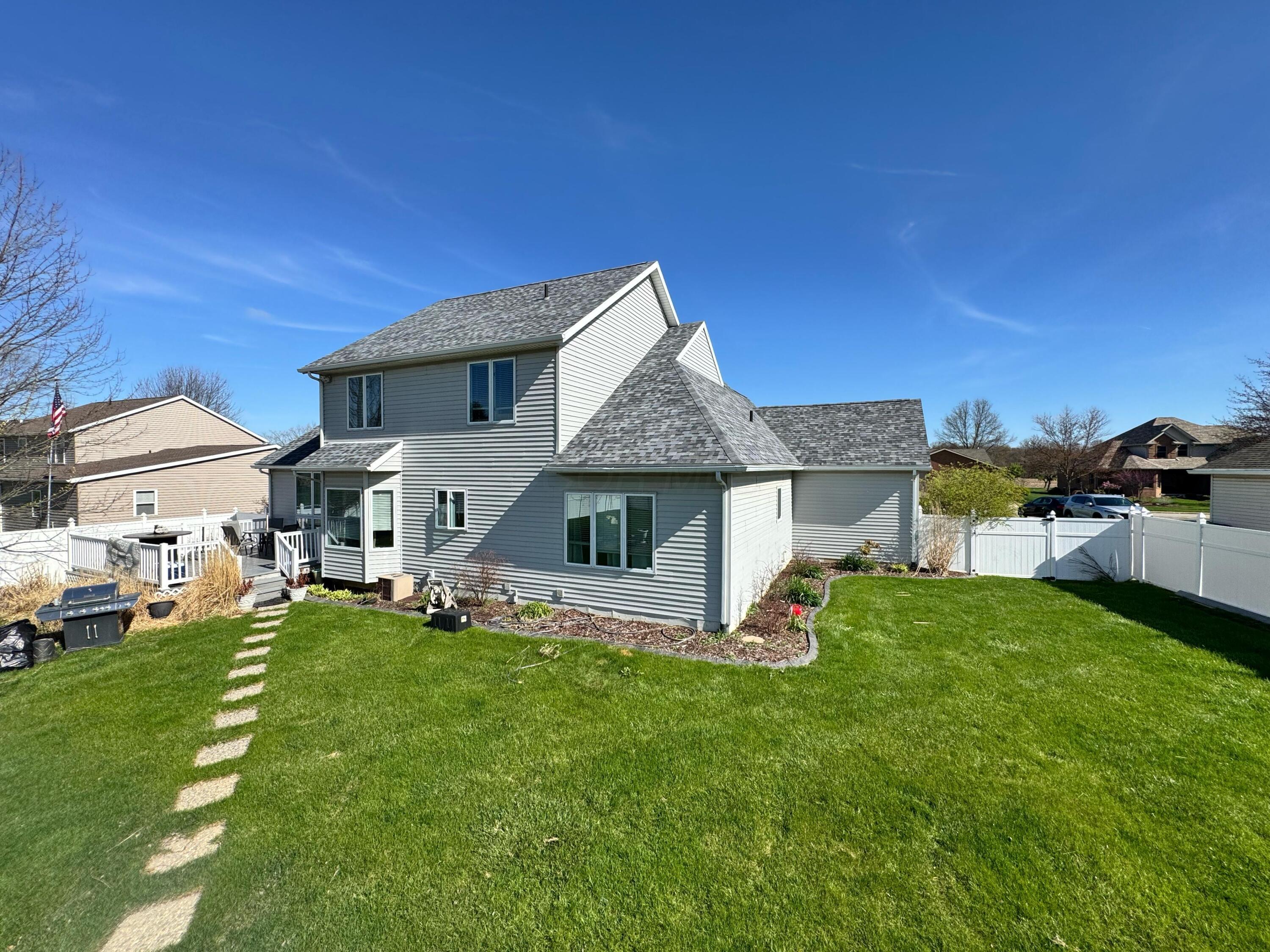 2453 Whitney Avenue, Ontario, Ohio image 3