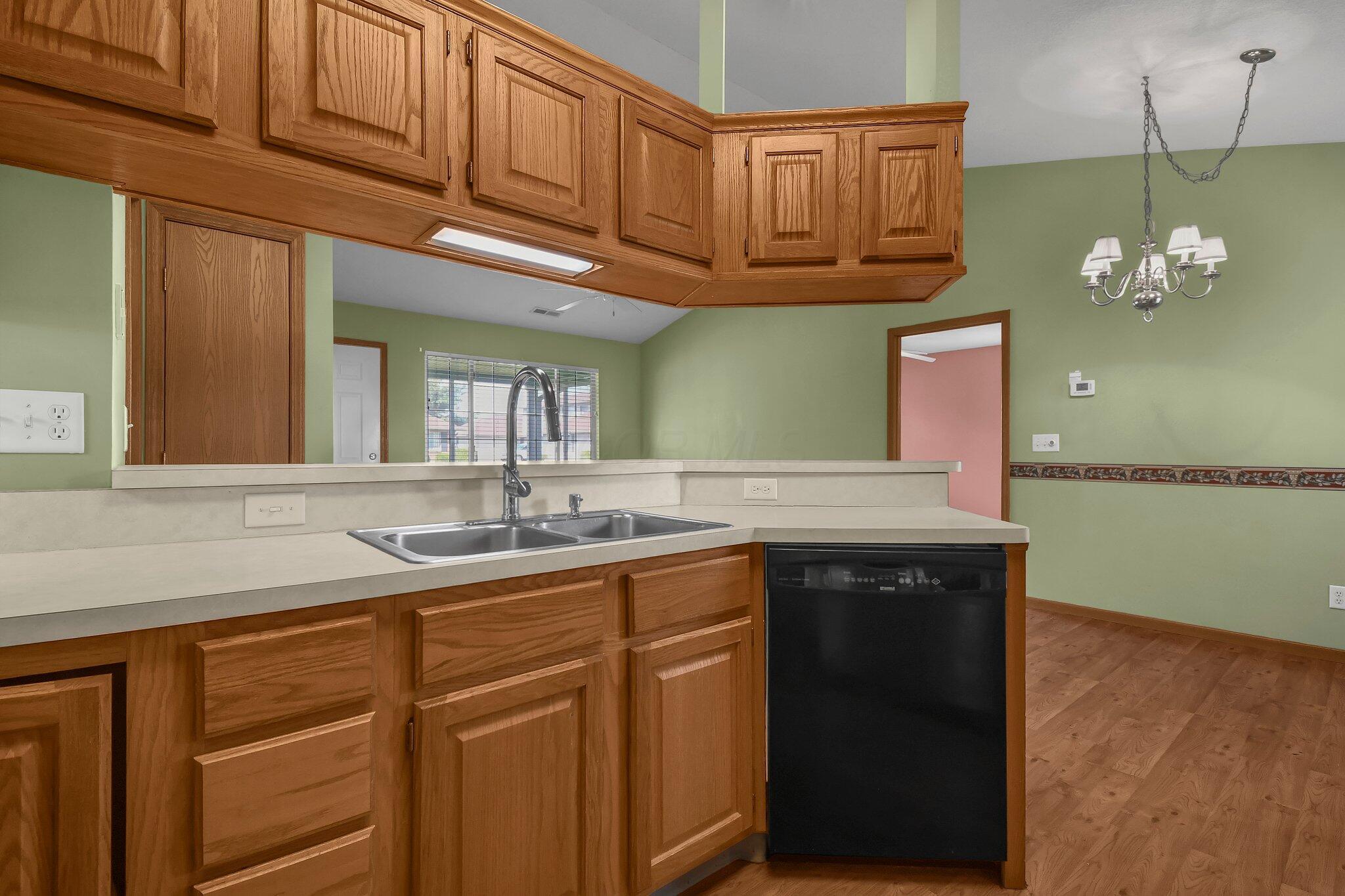 71 Northpointe Lane, Newark, Ohio image 17