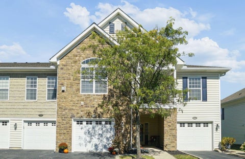 Photo of 6252 Hudson Reserve Way 6252 #6252, Westerville, OH 43081 (MLS # 226037857)