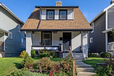 Homes For Sale - 220 E Welch Avenue<br/> Columbus, OH 43207