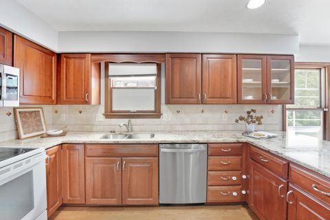 Tiny photo for 7079 Missy Park Court, Dublin, OH 43017 (MLS # 225045202)