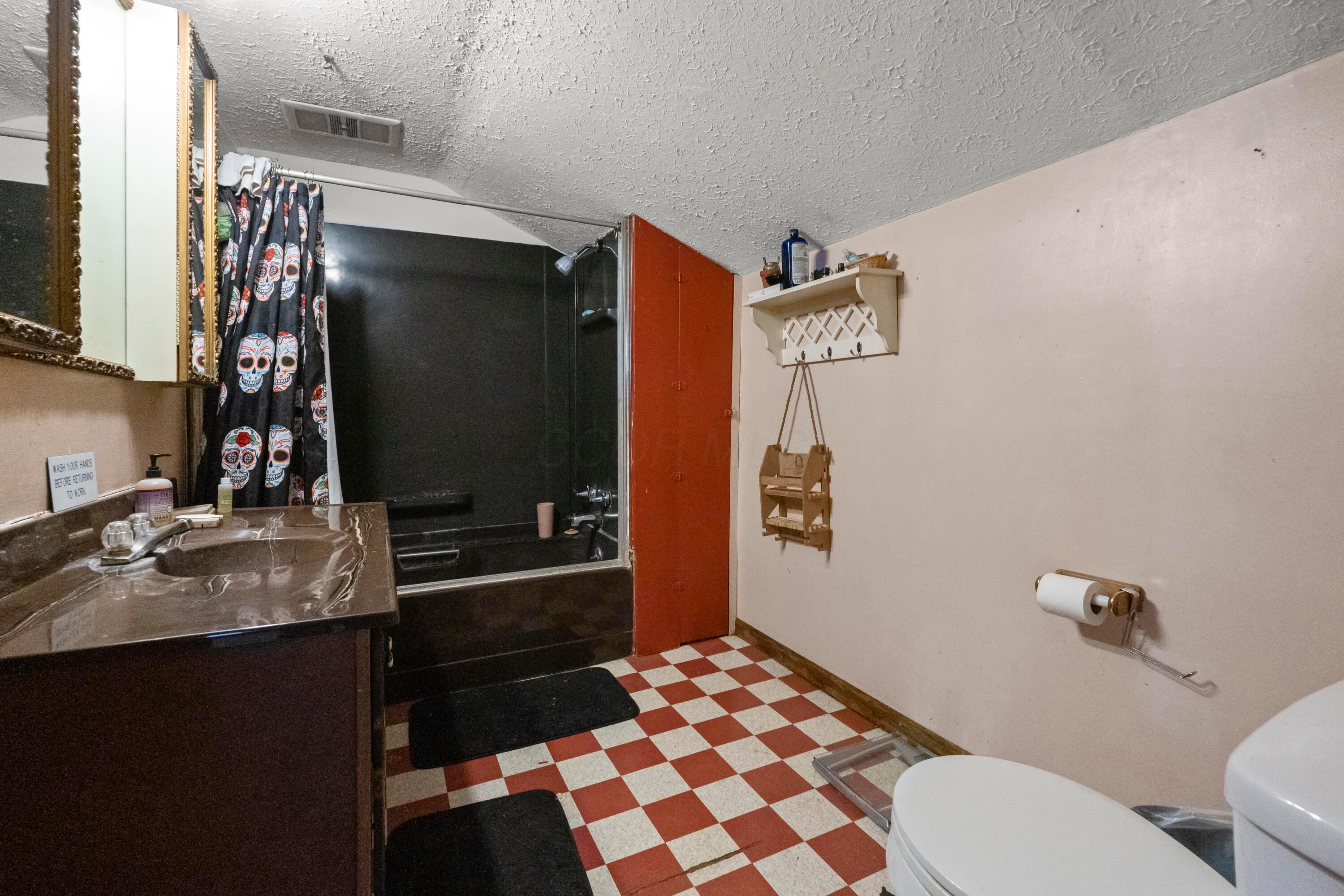 427 E Main Street, Crestline, Ohio image 17