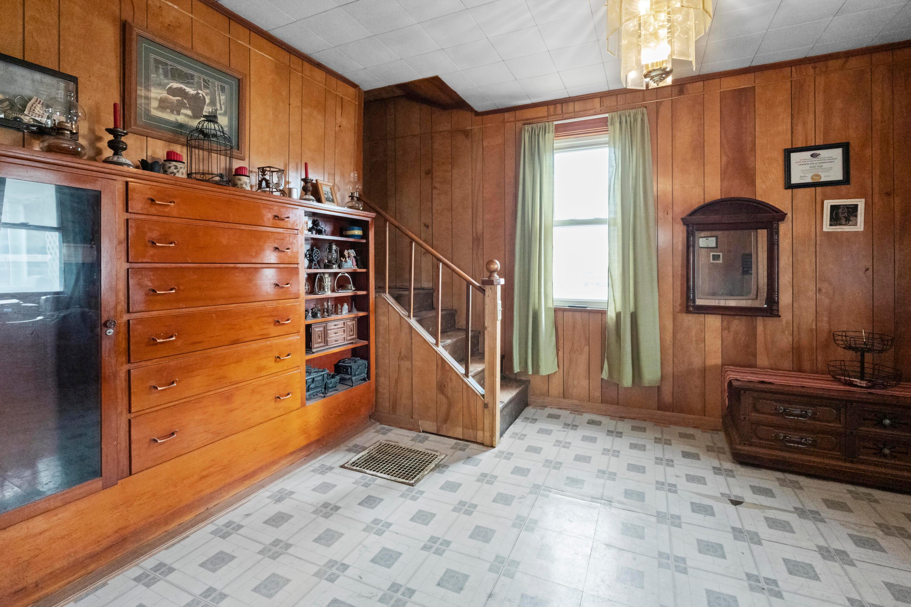 427 E Main Street, Crestline, Ohio image 11