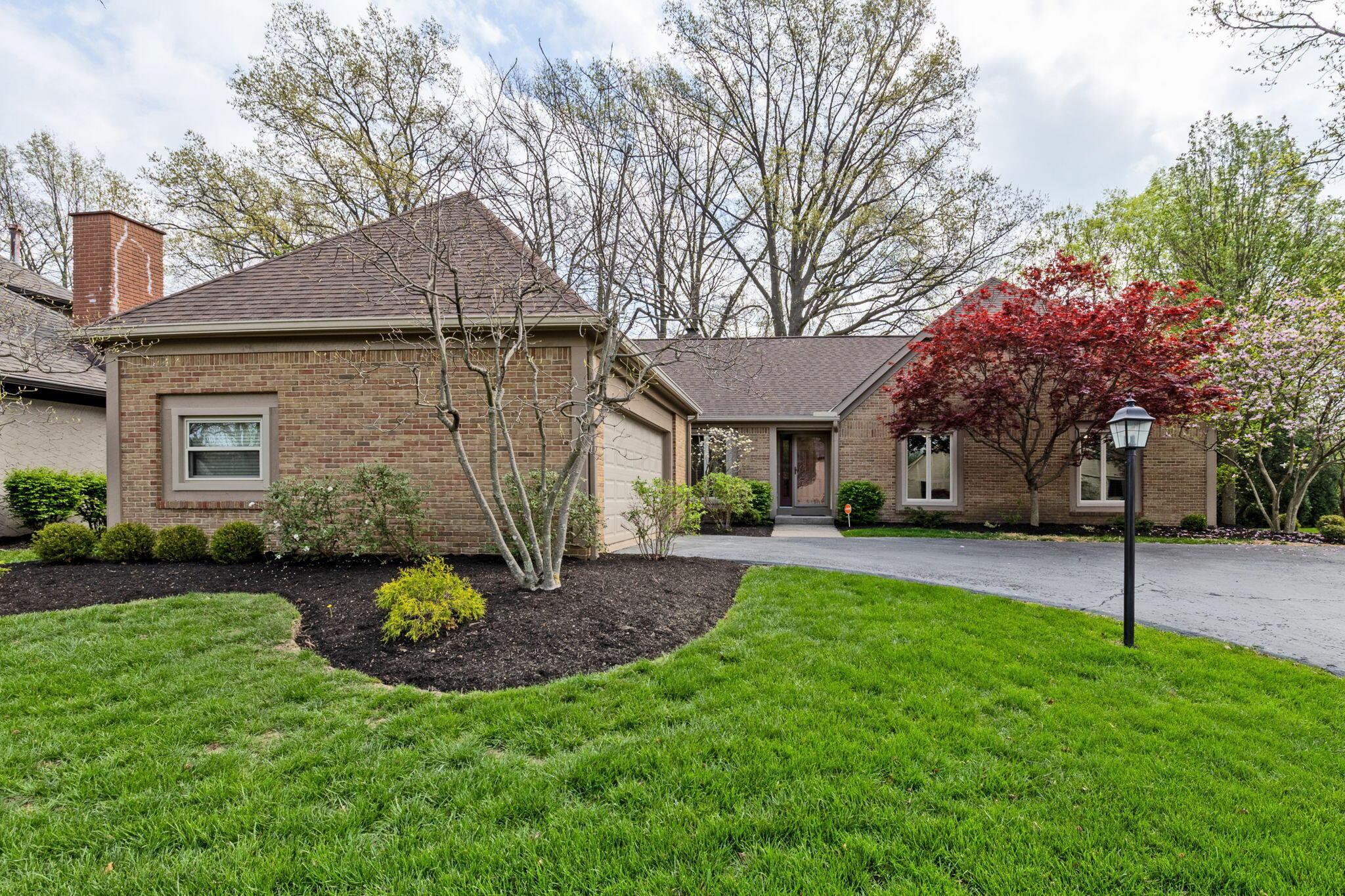 6696 Maplebrook Lane