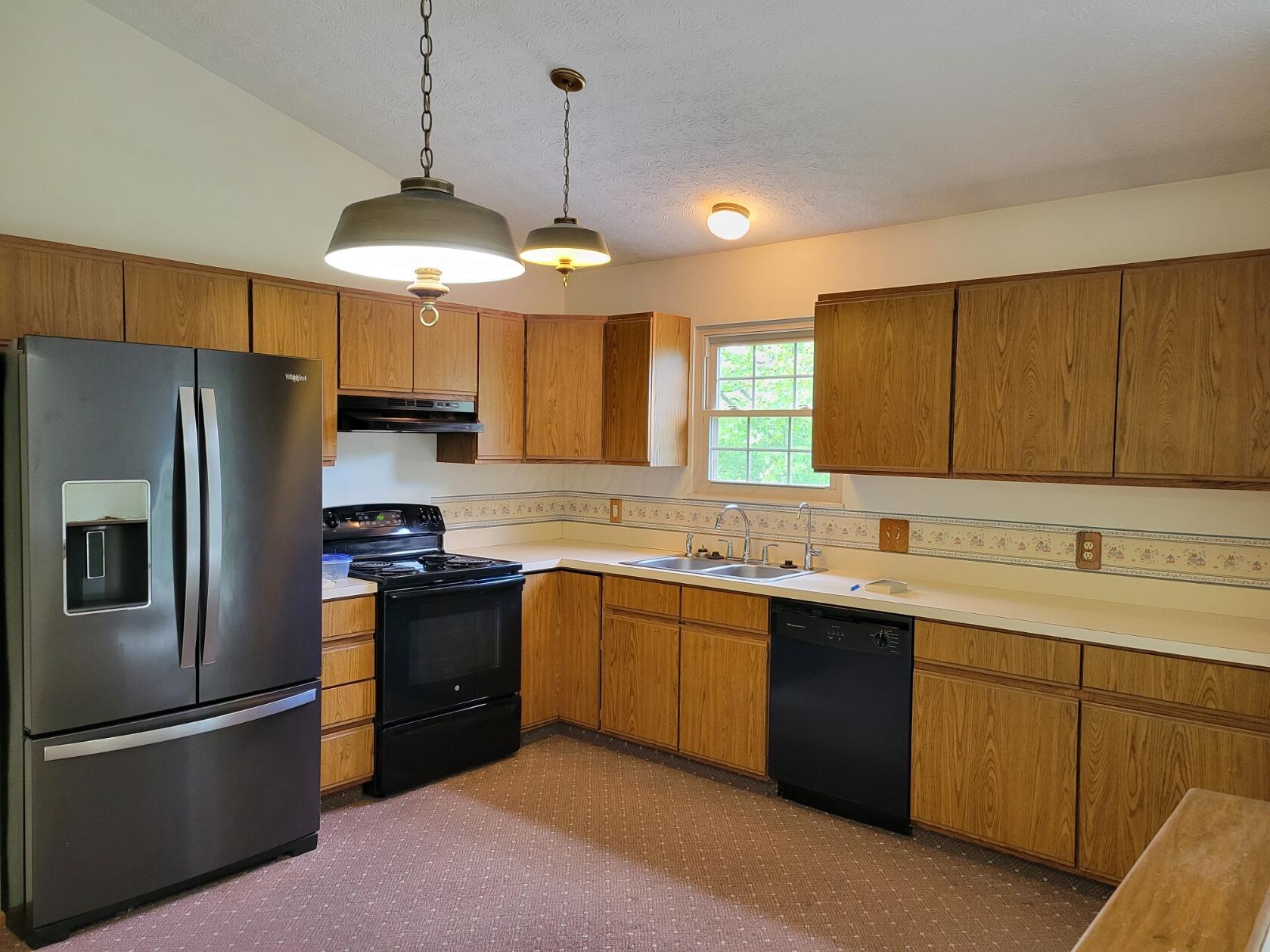 549 Meadows Boulevard, Pickerington, Ohio image 4