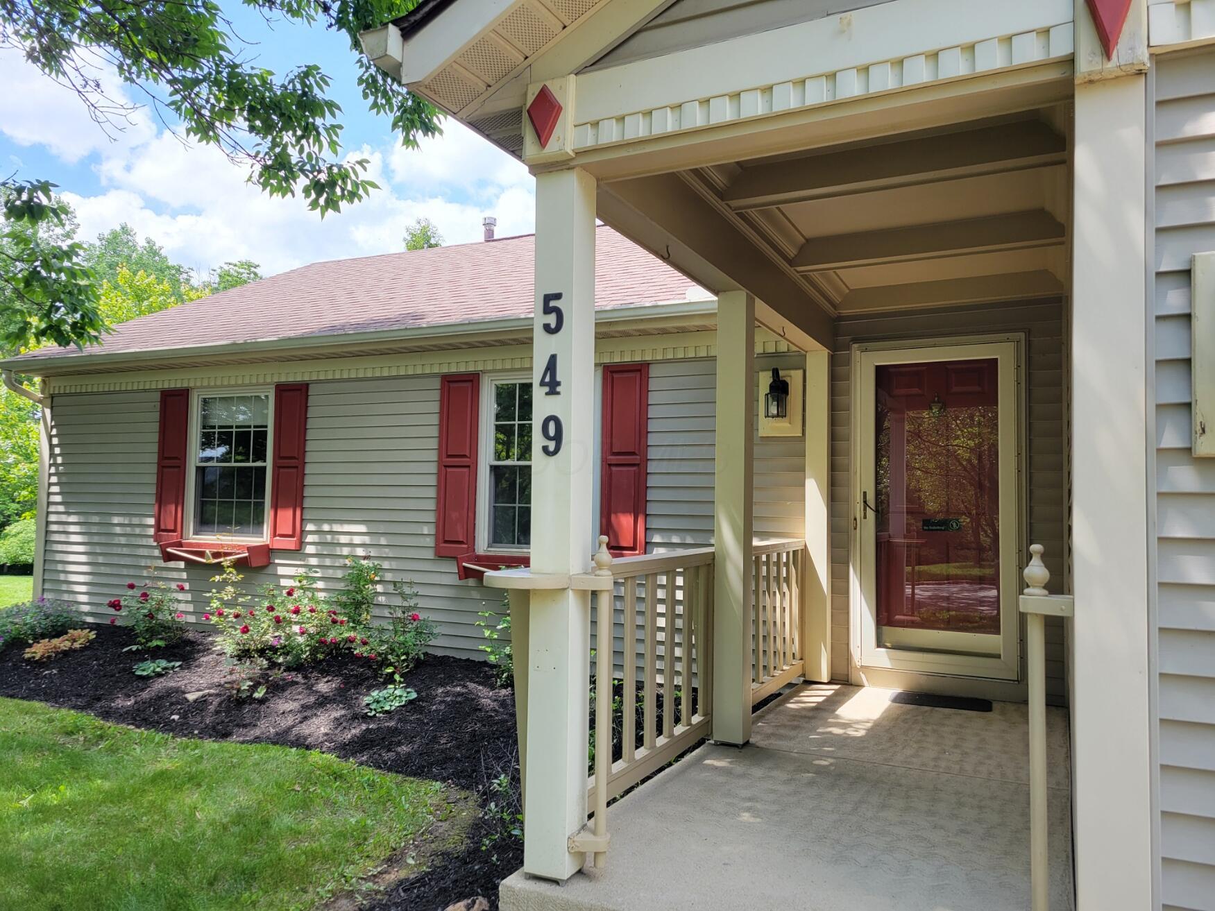 549 Meadows Boulevard, Pickerington, Ohio image 2