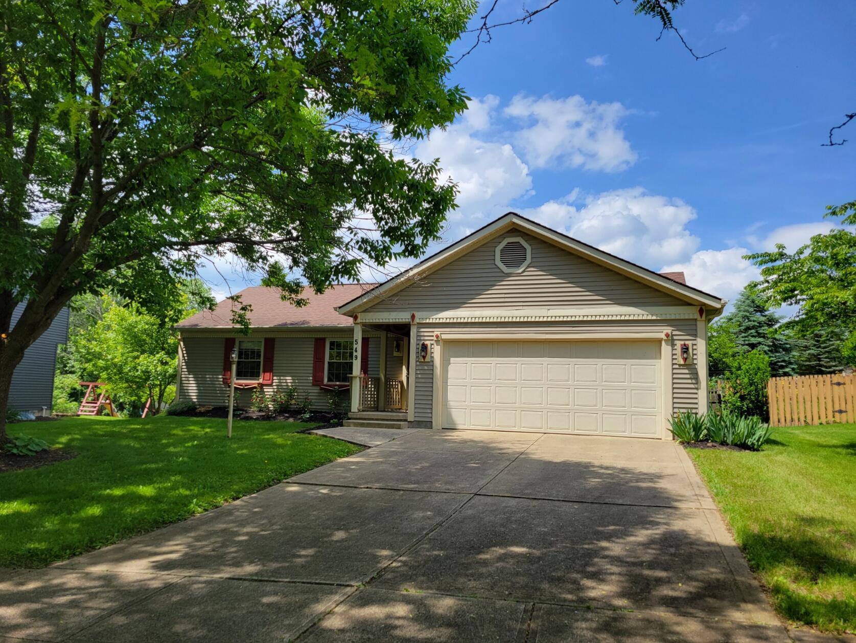 549 Meadows Boulevard, Pickerington, Ohio image 1