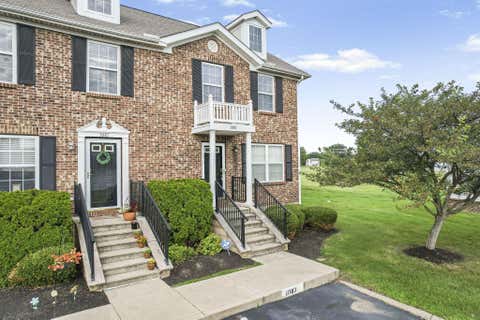 Photo of 1083 Shady Lake Drive, Columbus, OH 43228 (MLS # 226030022)