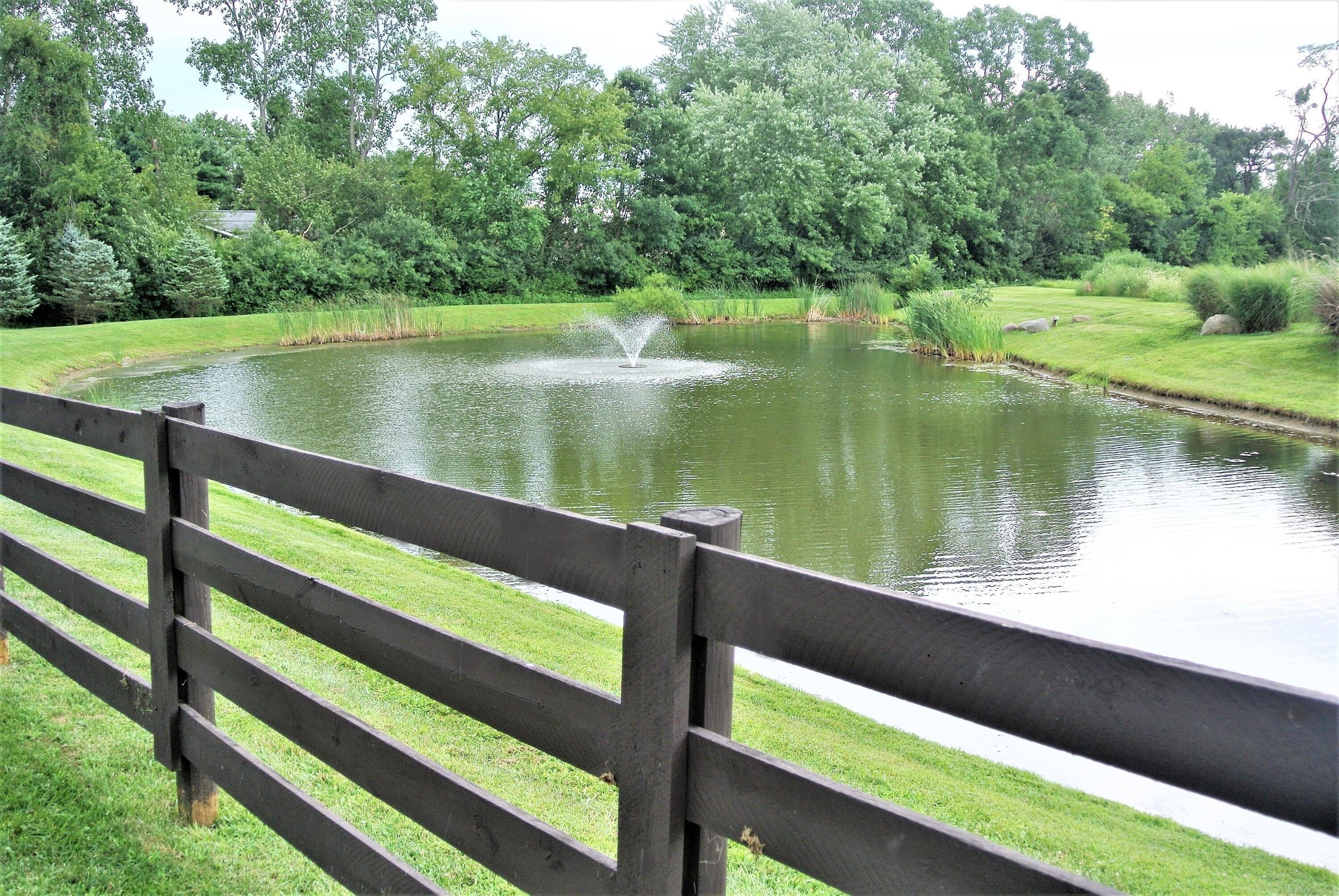 681 Woods Edge Lane, Newark, Ohio image 3