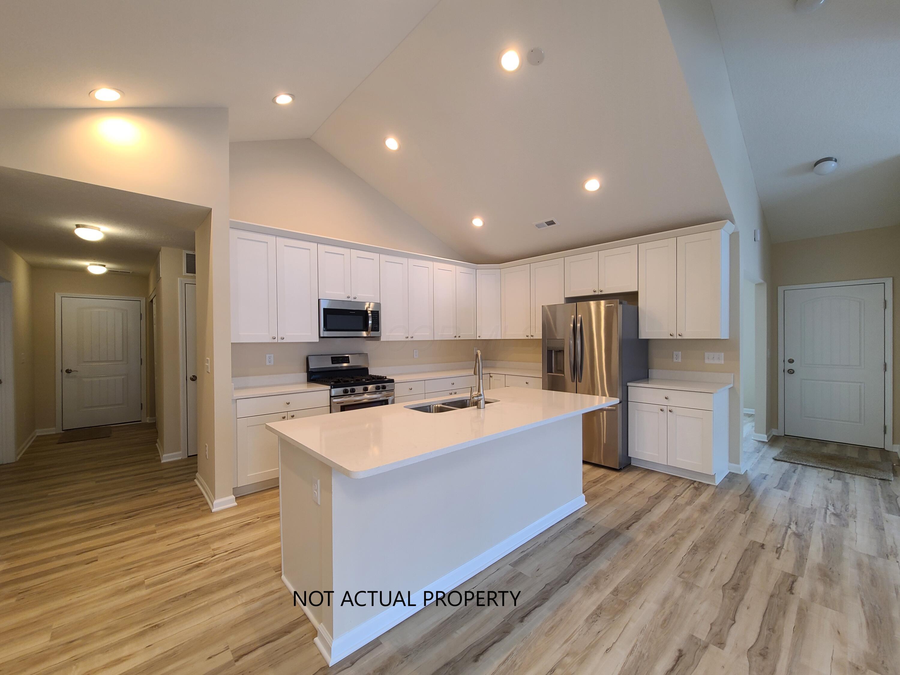 681 Woods Edge Lane, Newark, Ohio image 4
