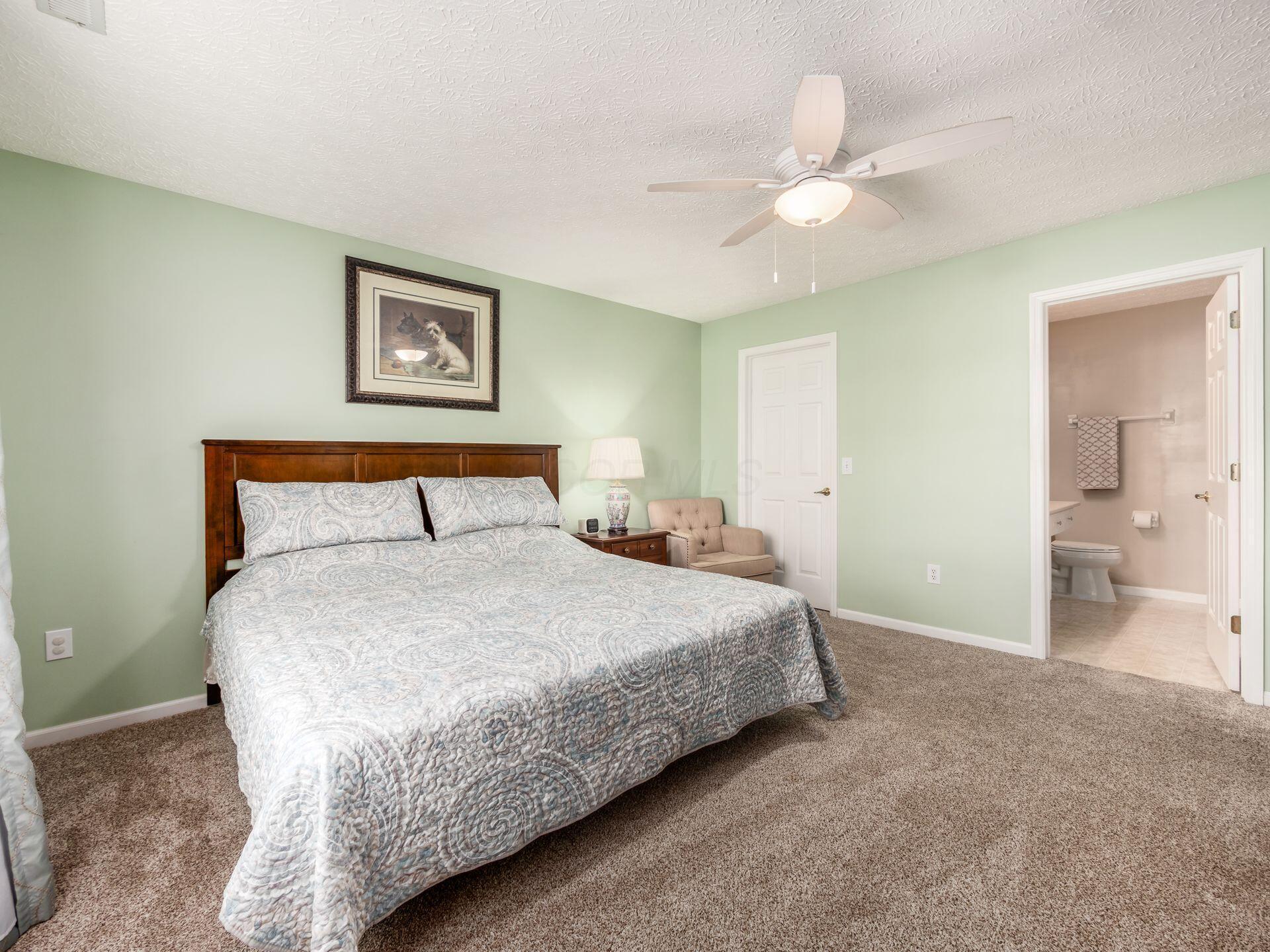 2591 Landings Way, Grove City, Ohio image 21