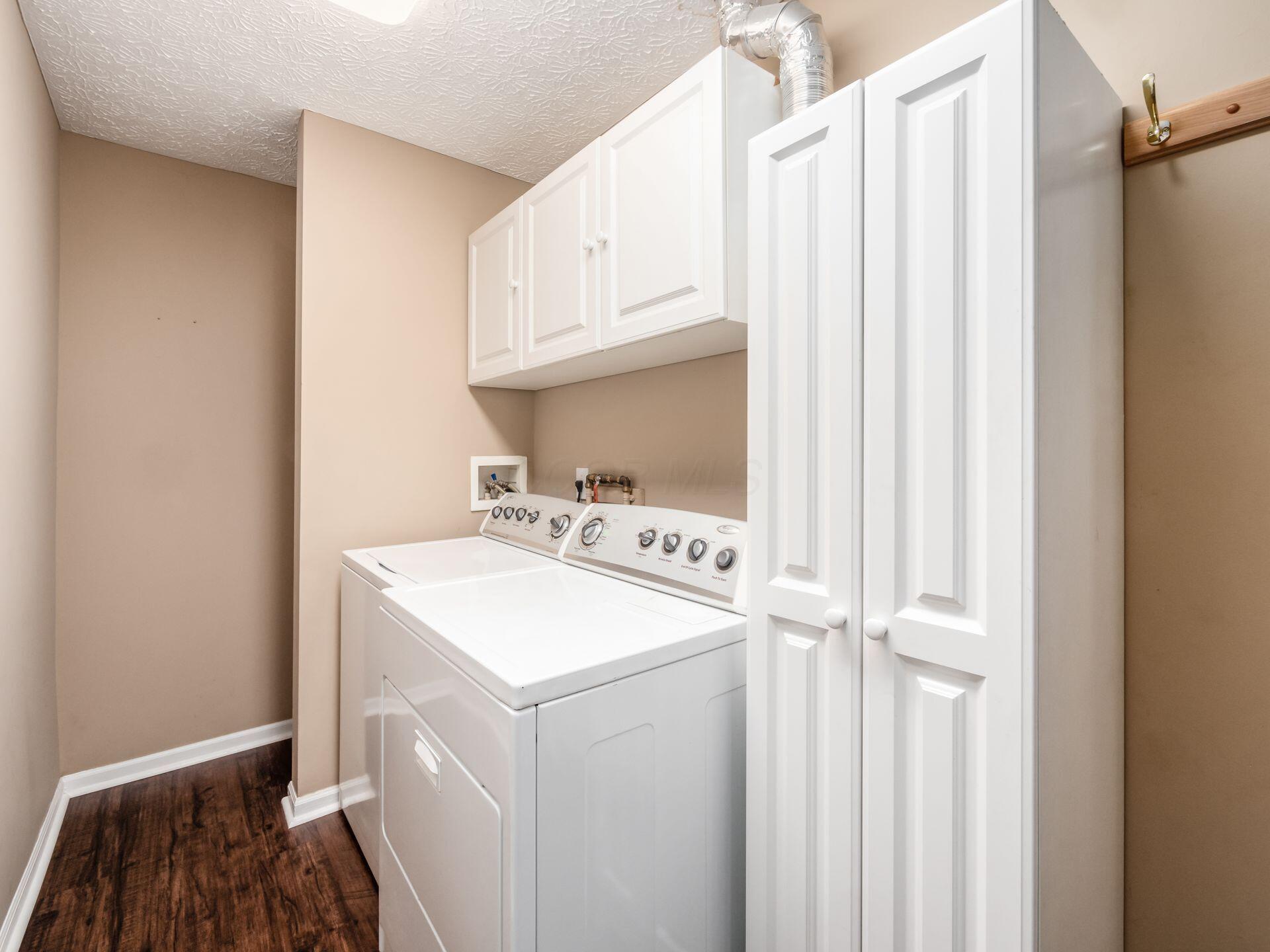 2591 Landings Way, Grove City, Ohio image 19