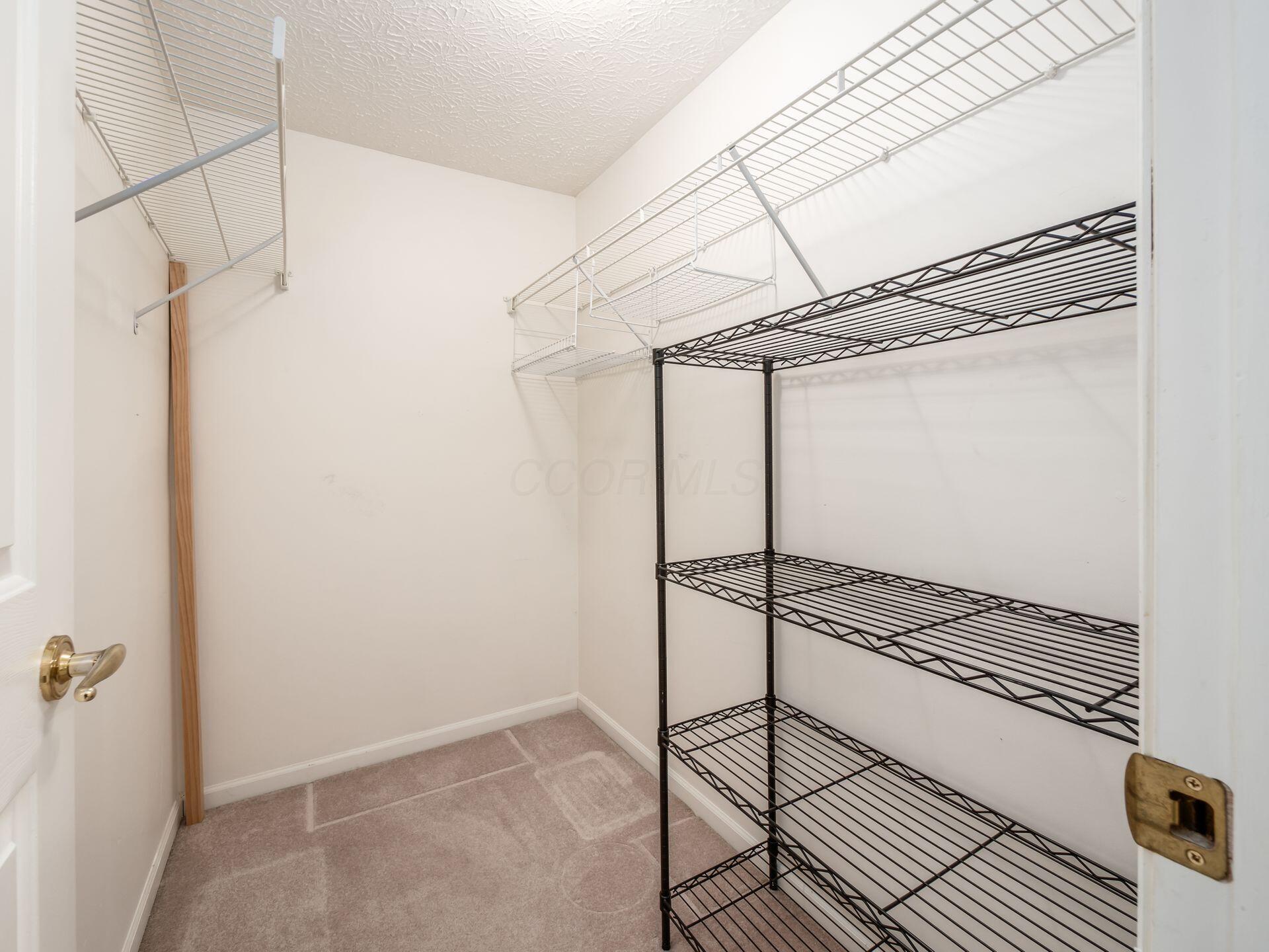 2591 Landings Way, Grove City, Ohio image 31