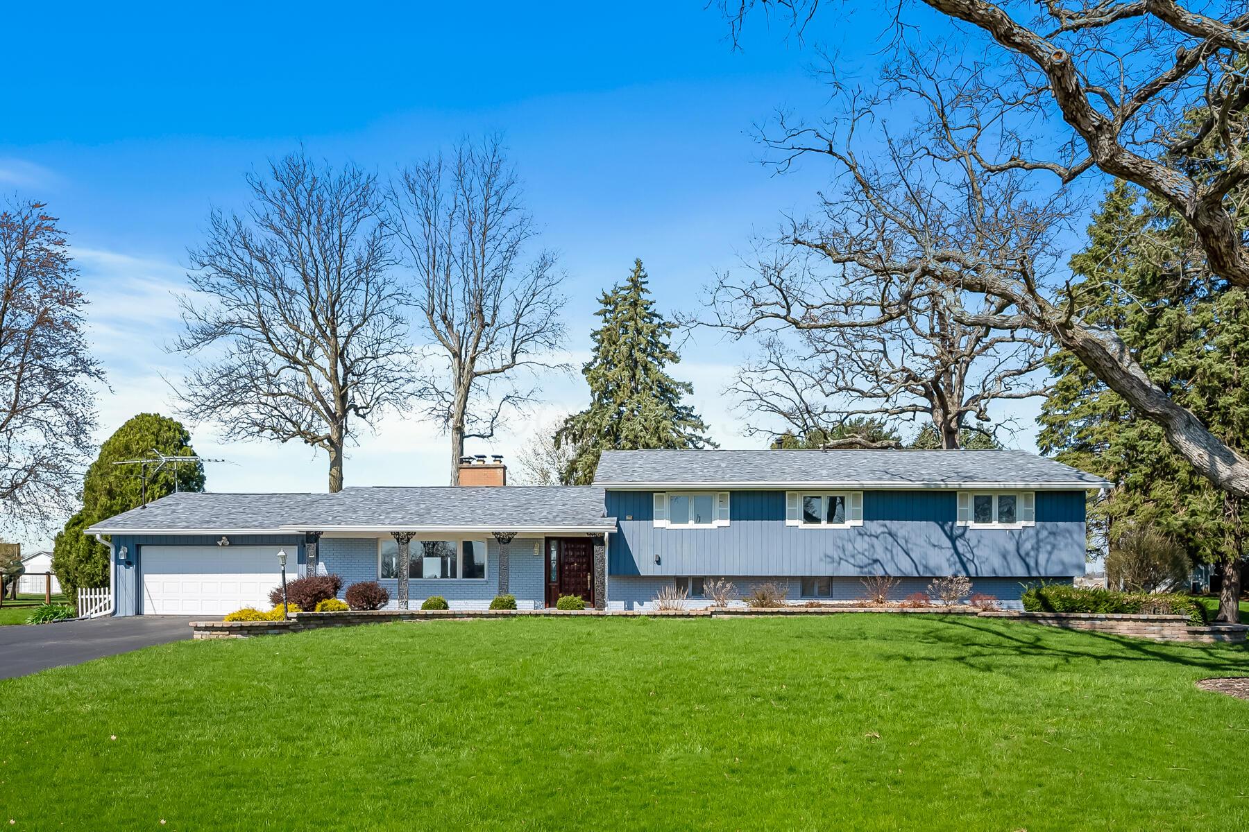 1245 Forest Hill Drive, Marion, Ohio image 2