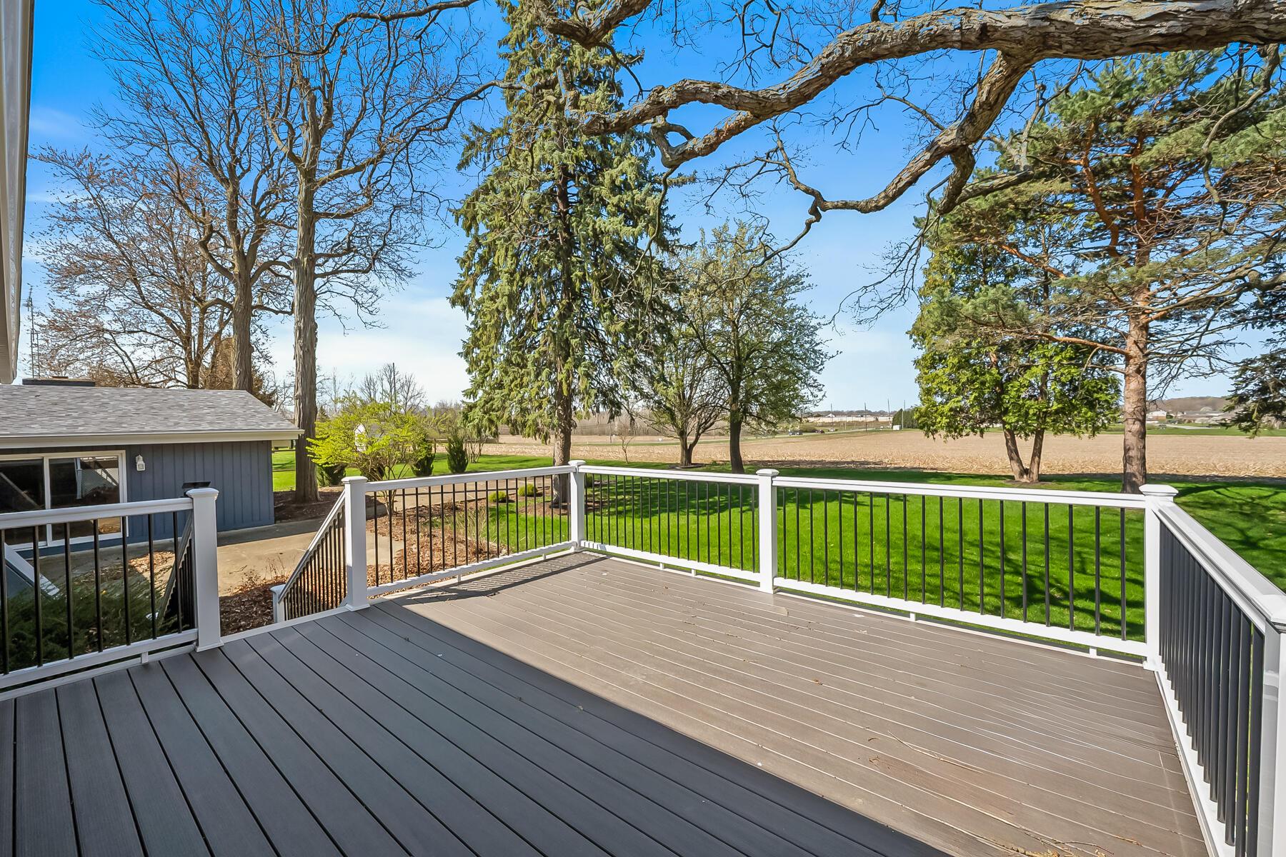 1245 Forest Hill Drive, Marion, Ohio image 47