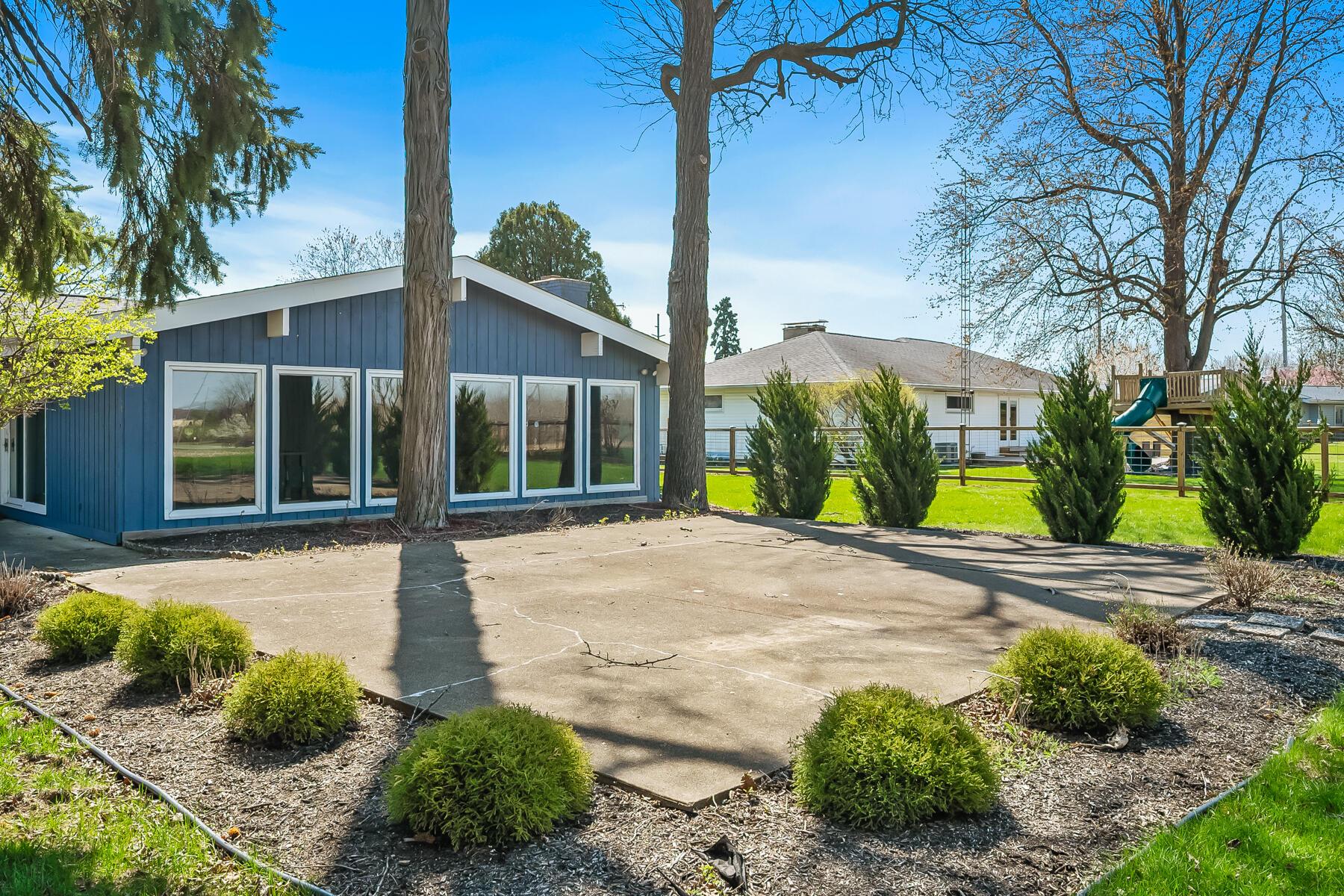 1245 Forest Hill Drive, Marion, Ohio image 40