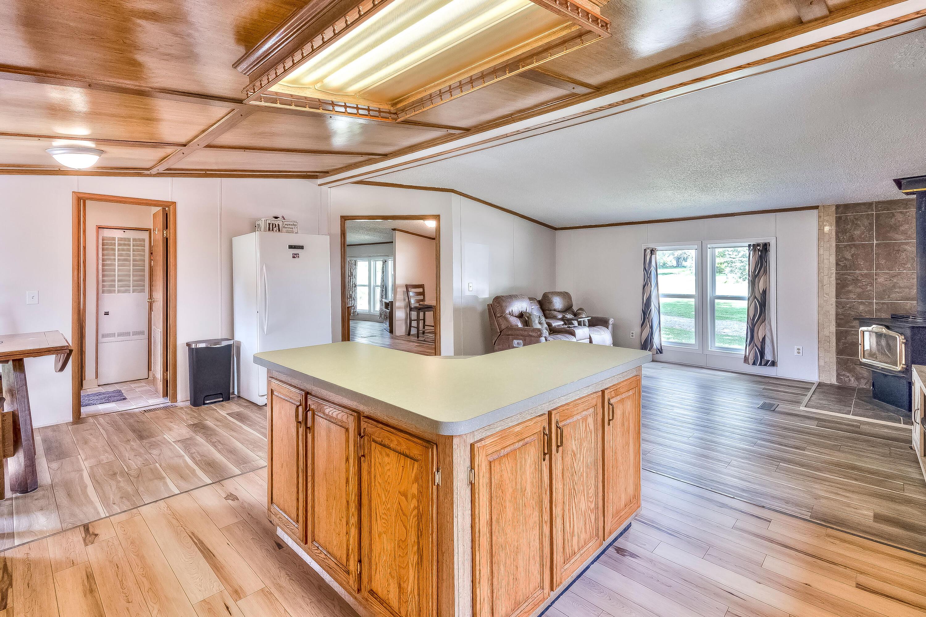 3100 Larimore Road, Mount Vernon, Ohio image 10