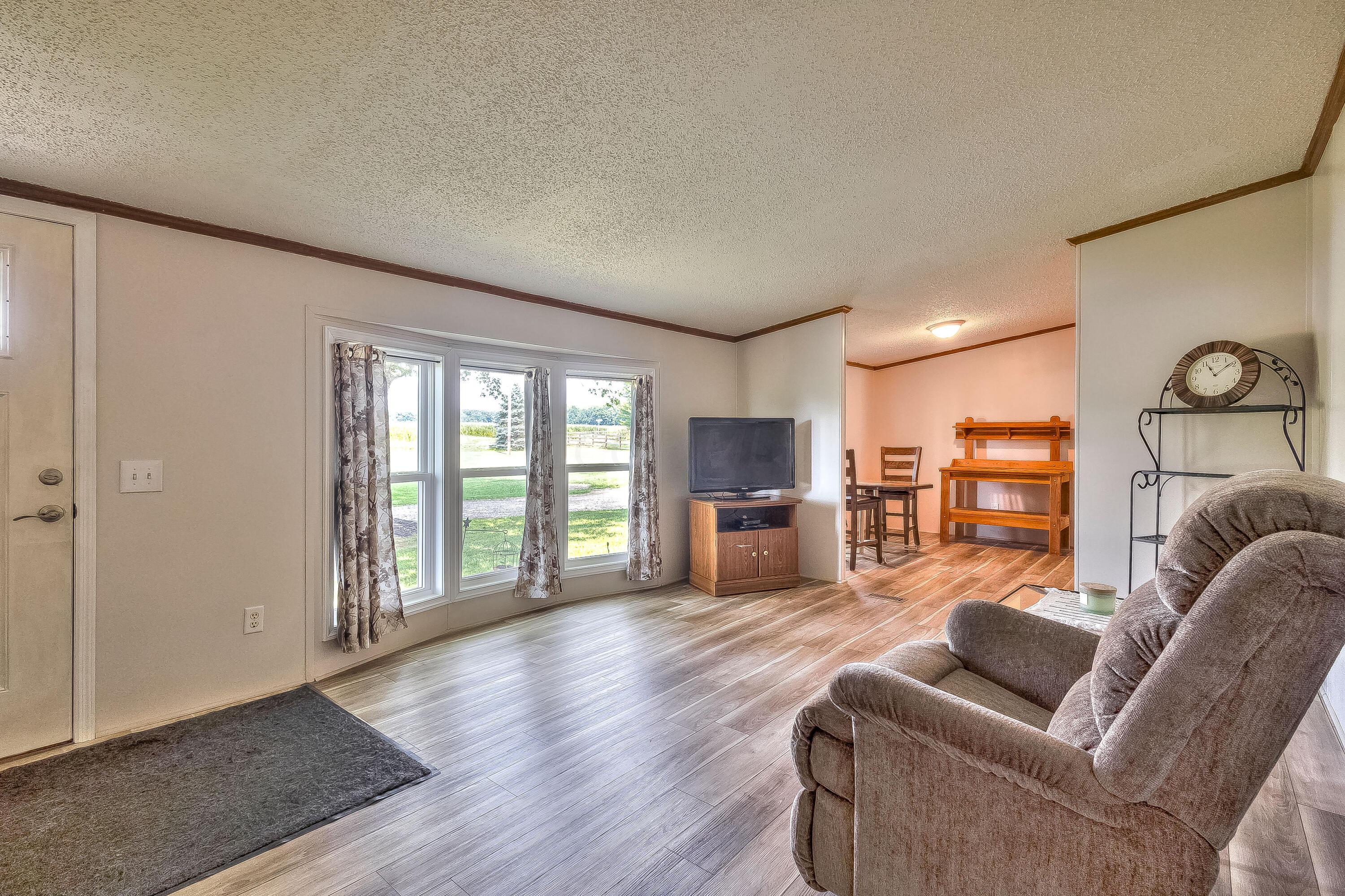 3100 Larimore Road, Mount Vernon, Ohio image 3