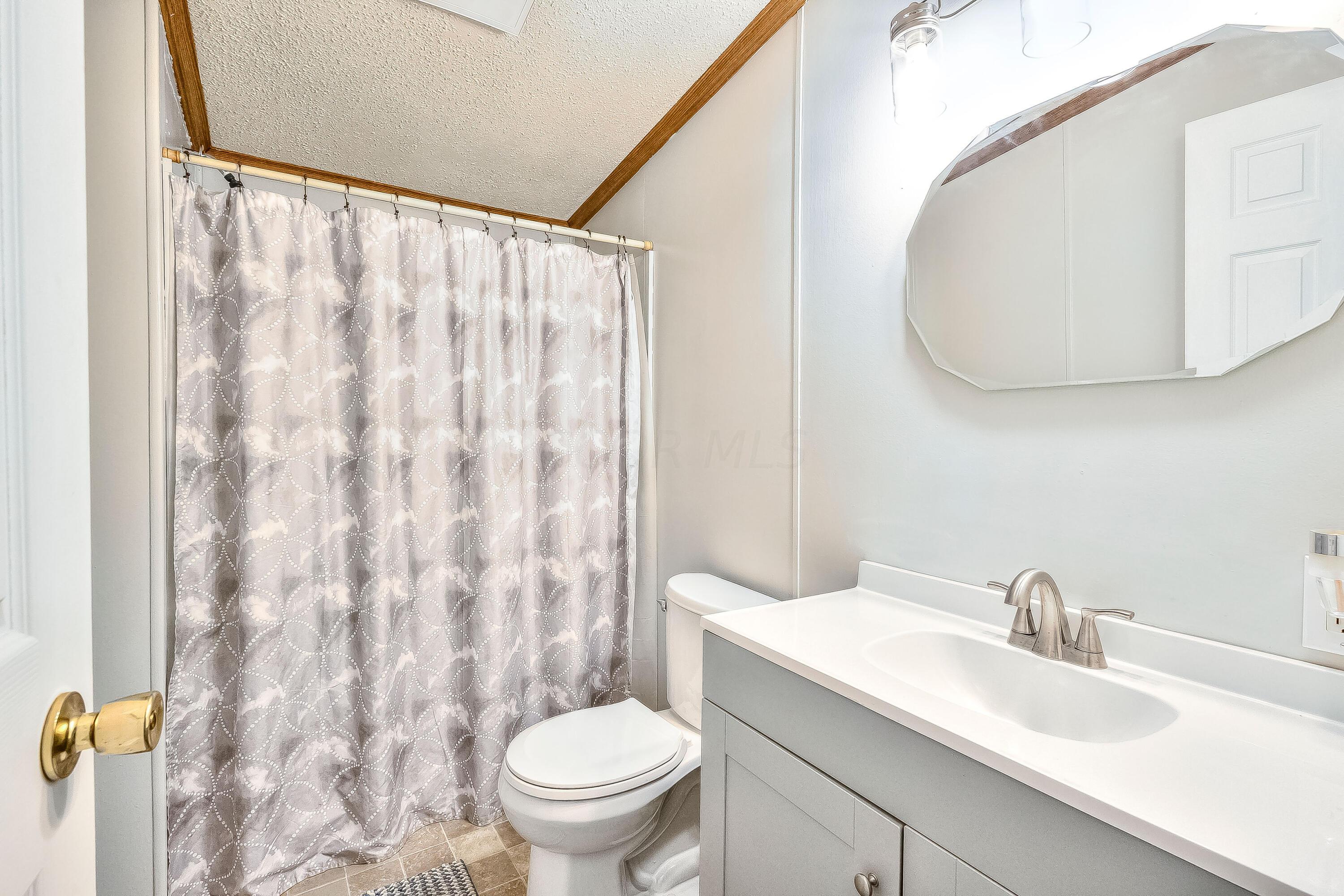 3100 Larimore Road, Mount Vernon, Ohio image 20