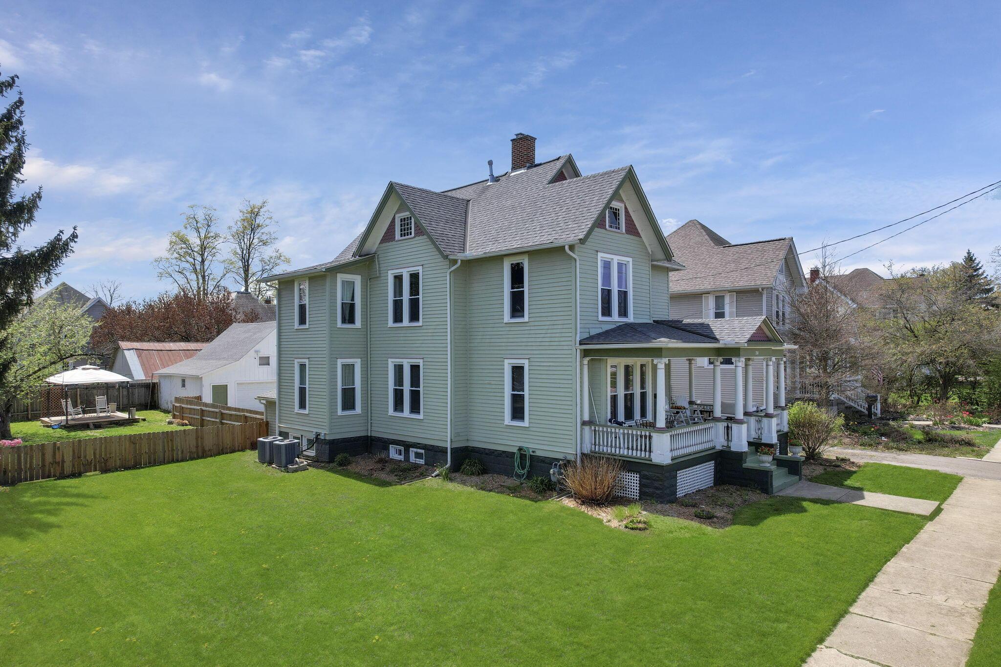704 E High Street, Mount Vernon, Ohio image 3