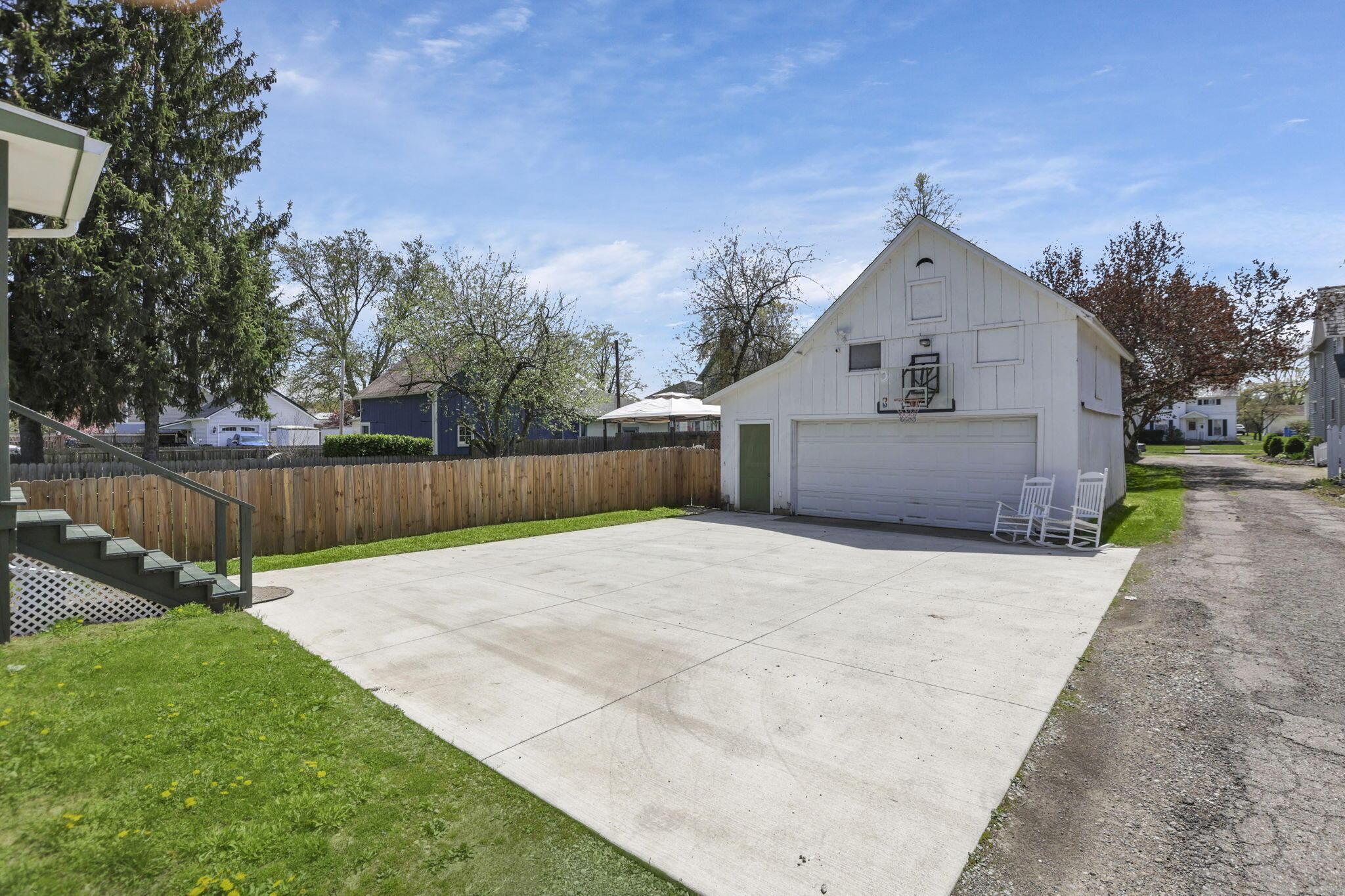 704 E High Street, Mount Vernon, Ohio image 45