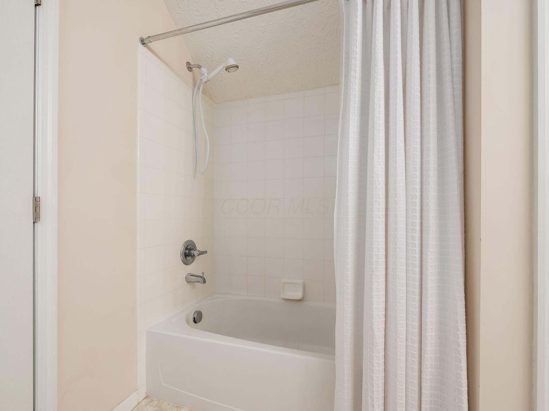 4227 Waterside Place #7, Grove City, Ohio image 35