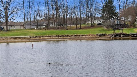 Photo of 368 Baldwin Drive, Howard, OH 43028 (MLS # 226008612)