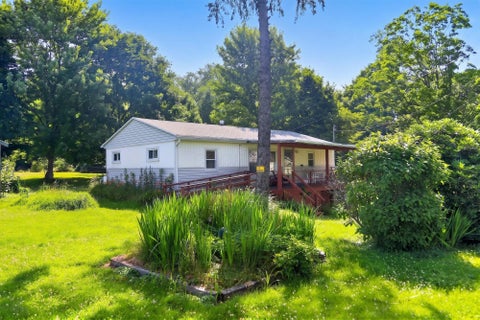 Photo of 11964 Woodview Lane, Fredericktown, OH 43019 (MLS # 226024388)