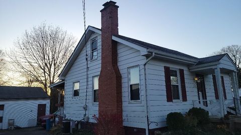Photo of 340 Madison Street, Groveport, OH 43125 (MLS # 225042982)