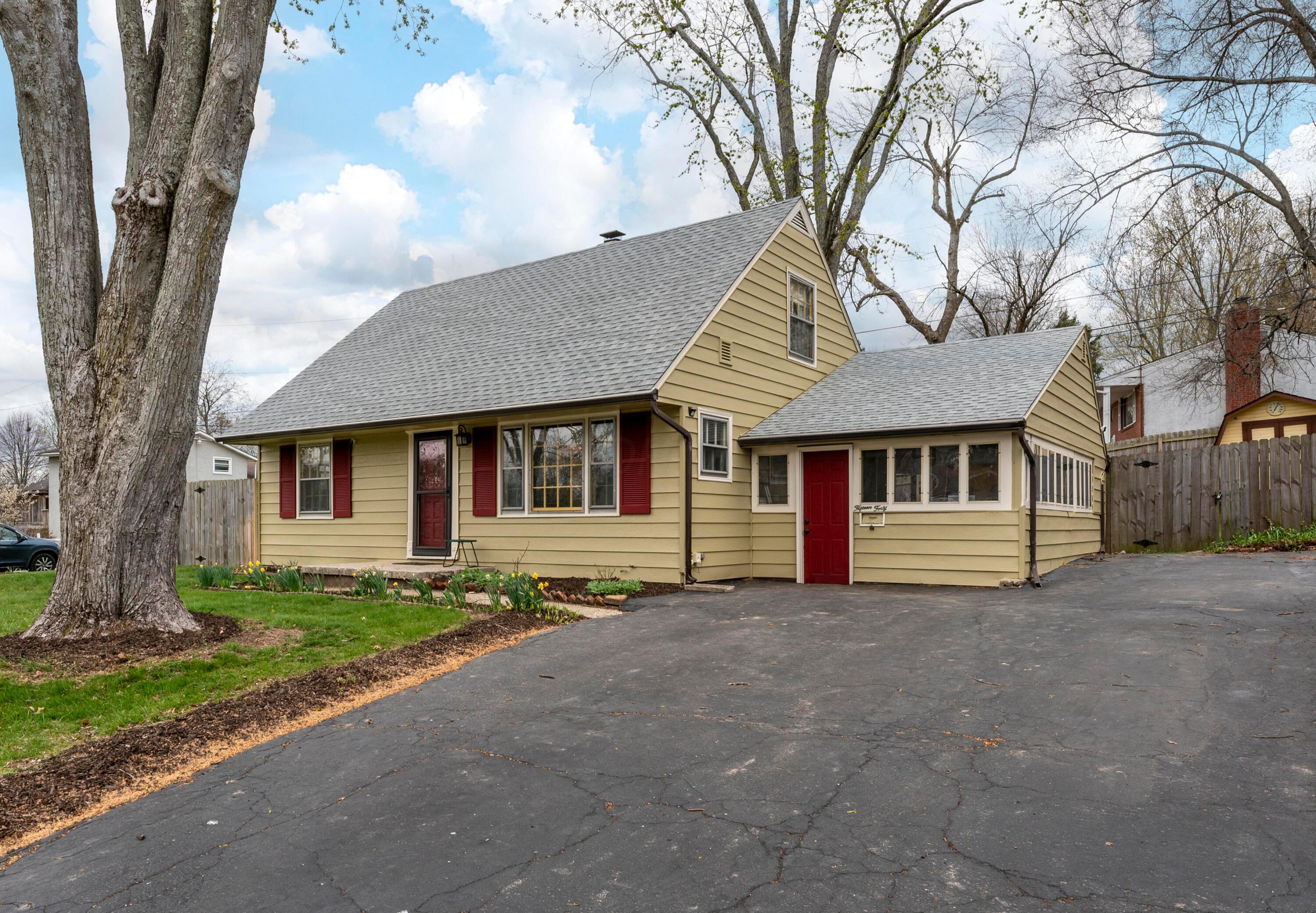 1540 Marabar Drive, Reynoldsburg, Ohio image 1
