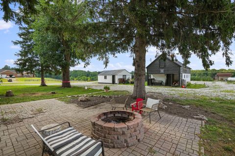 Tiny photo for 10 Mount Zion Road NW, Lancaster, OH 43130 (MLS # 225044255)