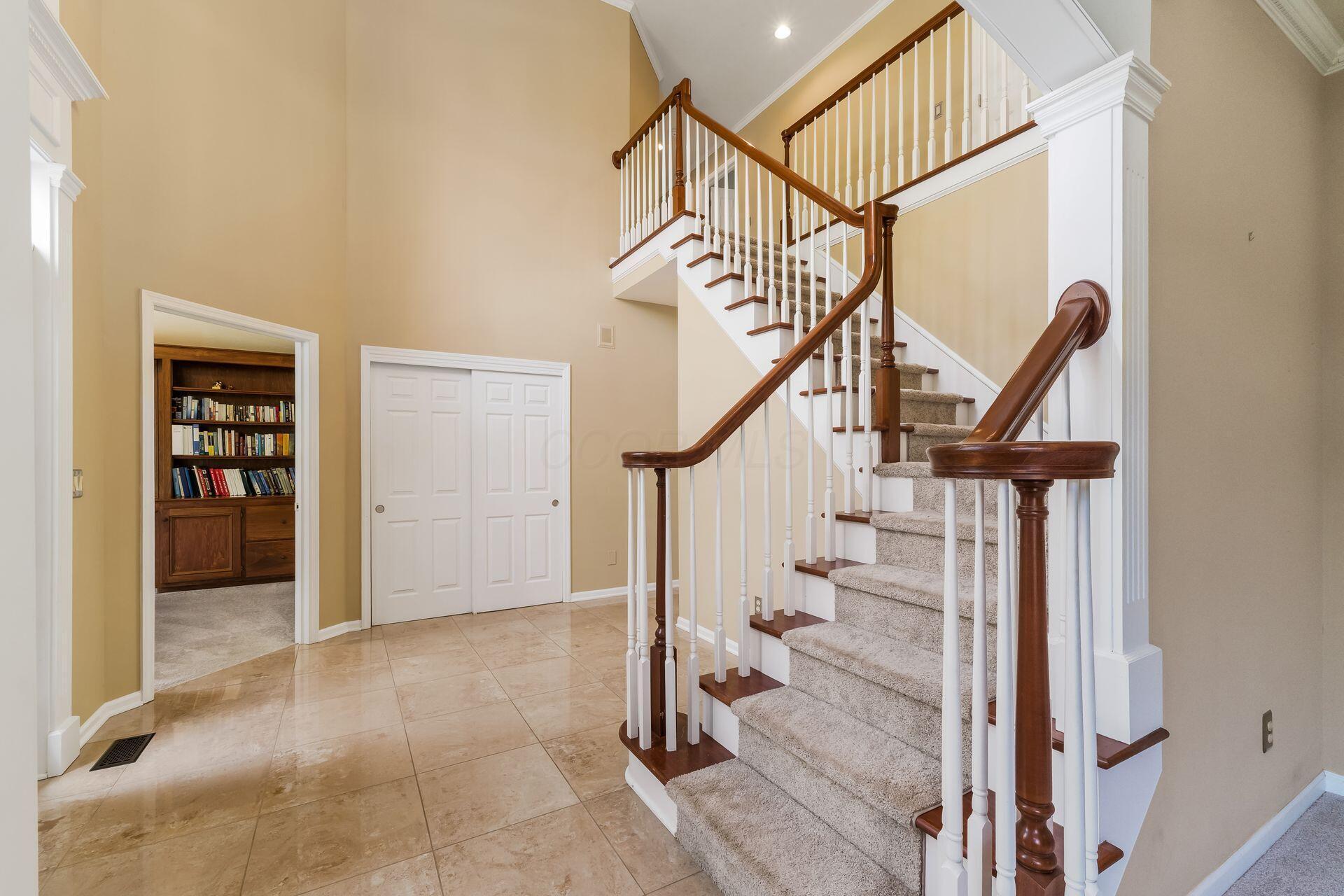 4821 Carrigan Ridge Court, Dublin, Ohio image 4