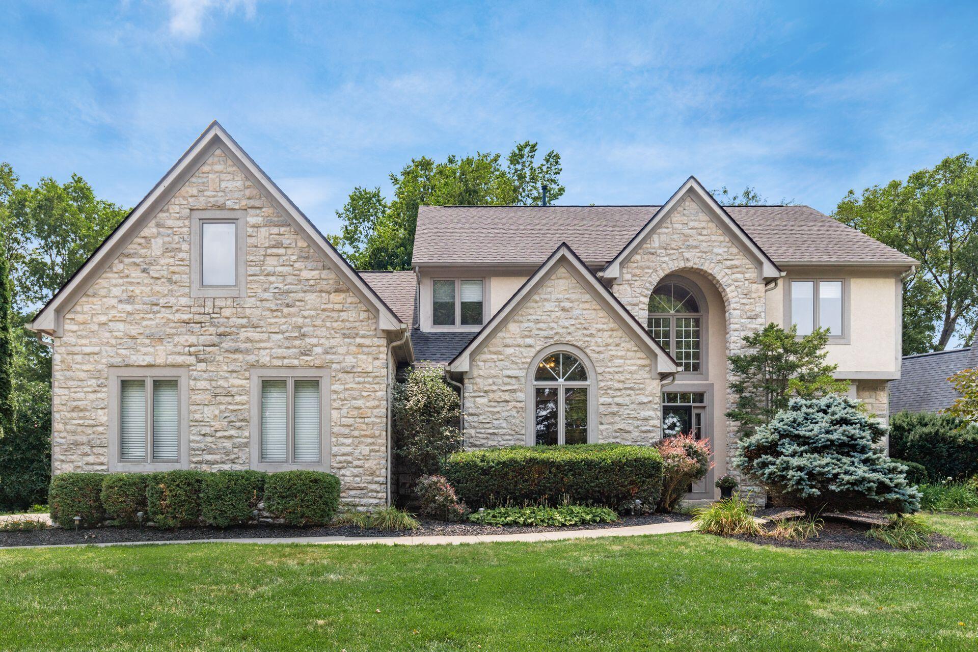 4821 Carrigan Ridge Court, Dublin, Ohio image 1