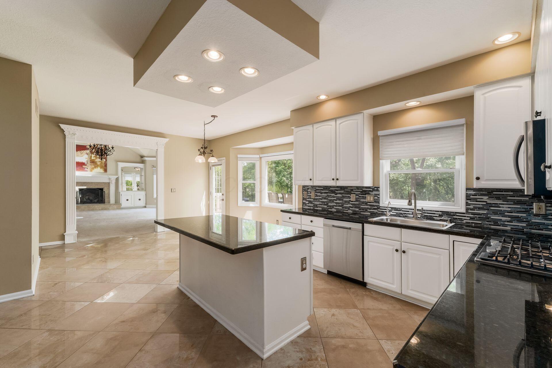 4821 Carrigan Ridge Court, Dublin, Ohio image 9