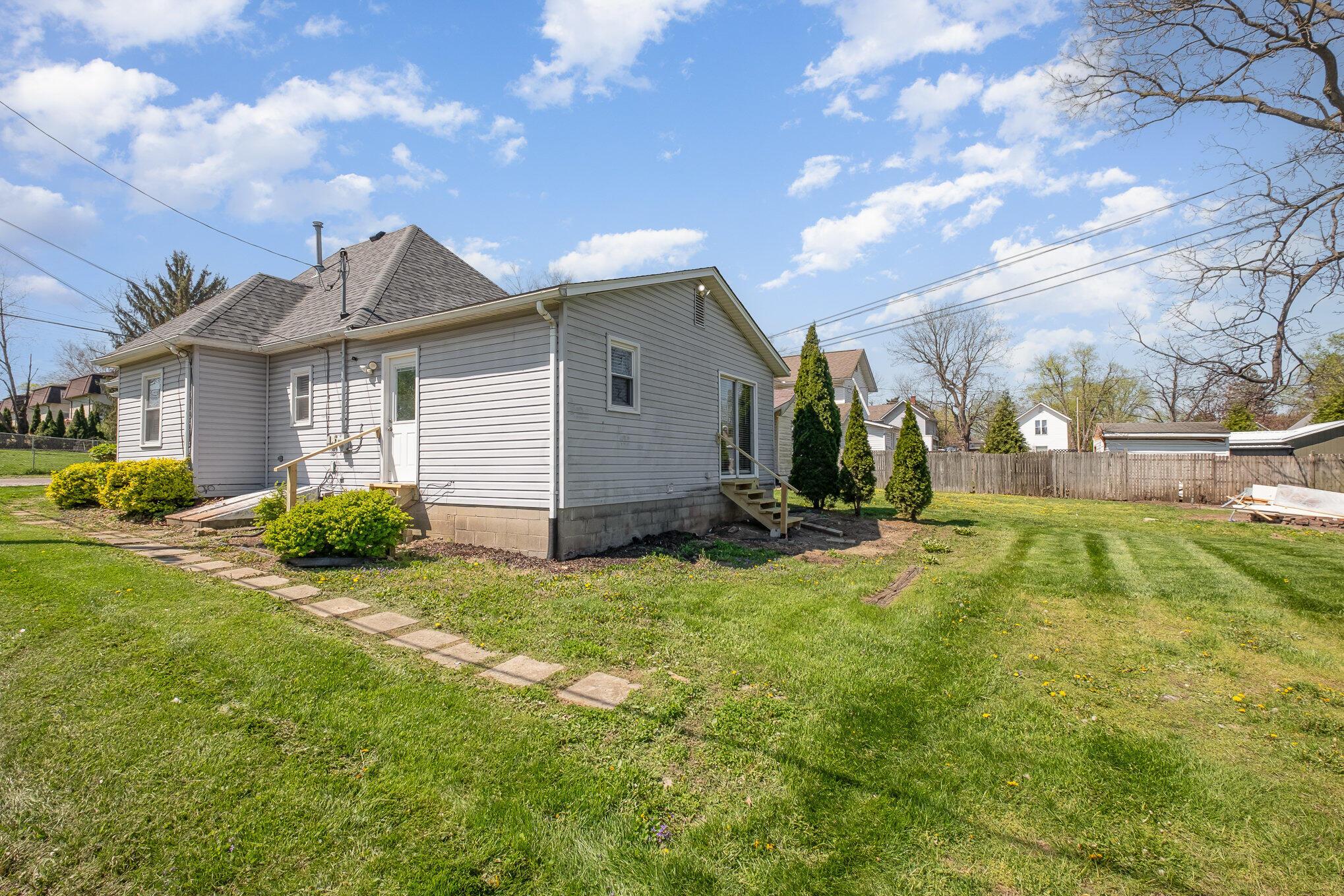225 Selby Street, Newark, Ohio image 6